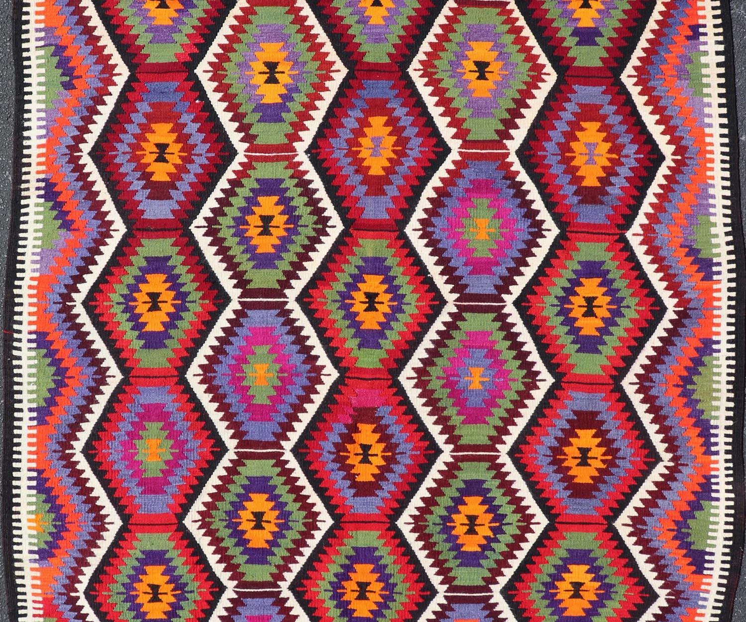 Vintage Turkish Kilim Rug with Bold Geometric Tribal Hexagon Motifs 6'0 x 7'8 For Sale 2