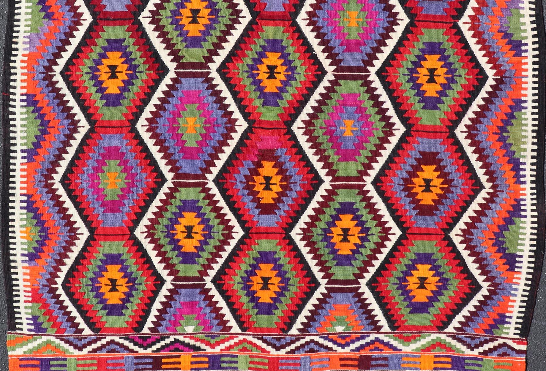 Vintage Turkish Kilim Rug with Bold Geometric Tribal Hexagon Motifs 6'0 x 7'8 For Sale 3
