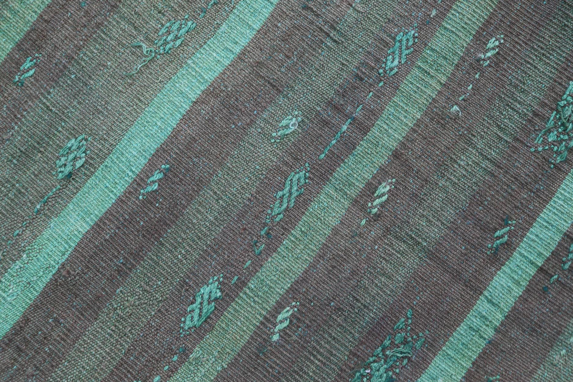 Laine Rug & Kilim turc vintage avec accents Brown et Turquoise en vente