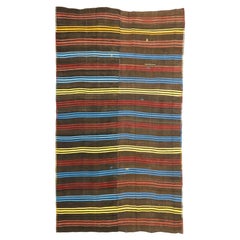 Die Chiffre des Nomaden: Ein türkisches Vintage-Kilim-Meisterwerk der Stammesfürsorge