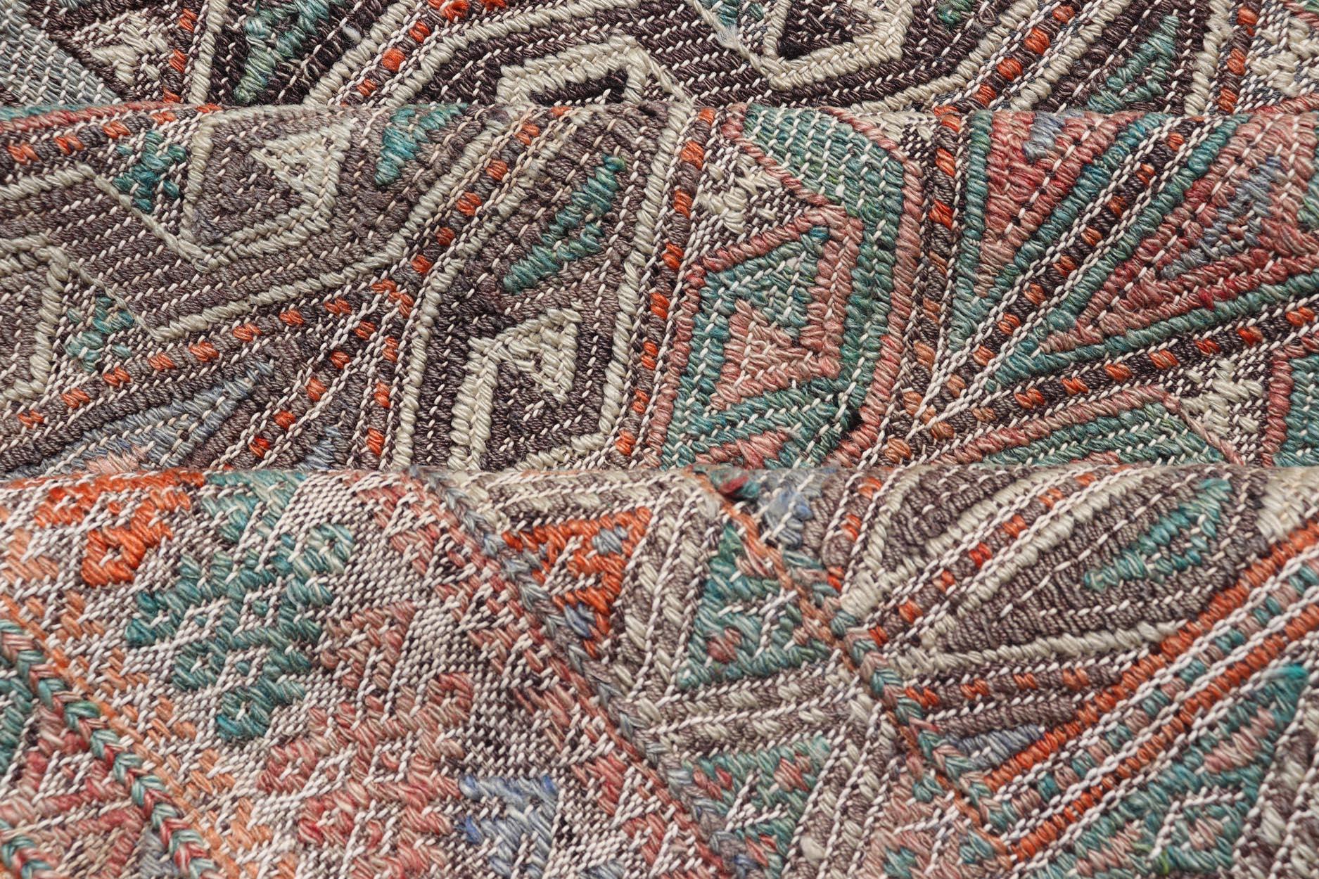 Alfombra Kilim Turca Vintage con Diseño Geométrico en Cálidos Tonos Terrosos 6'8 x 10'4 en venta 4