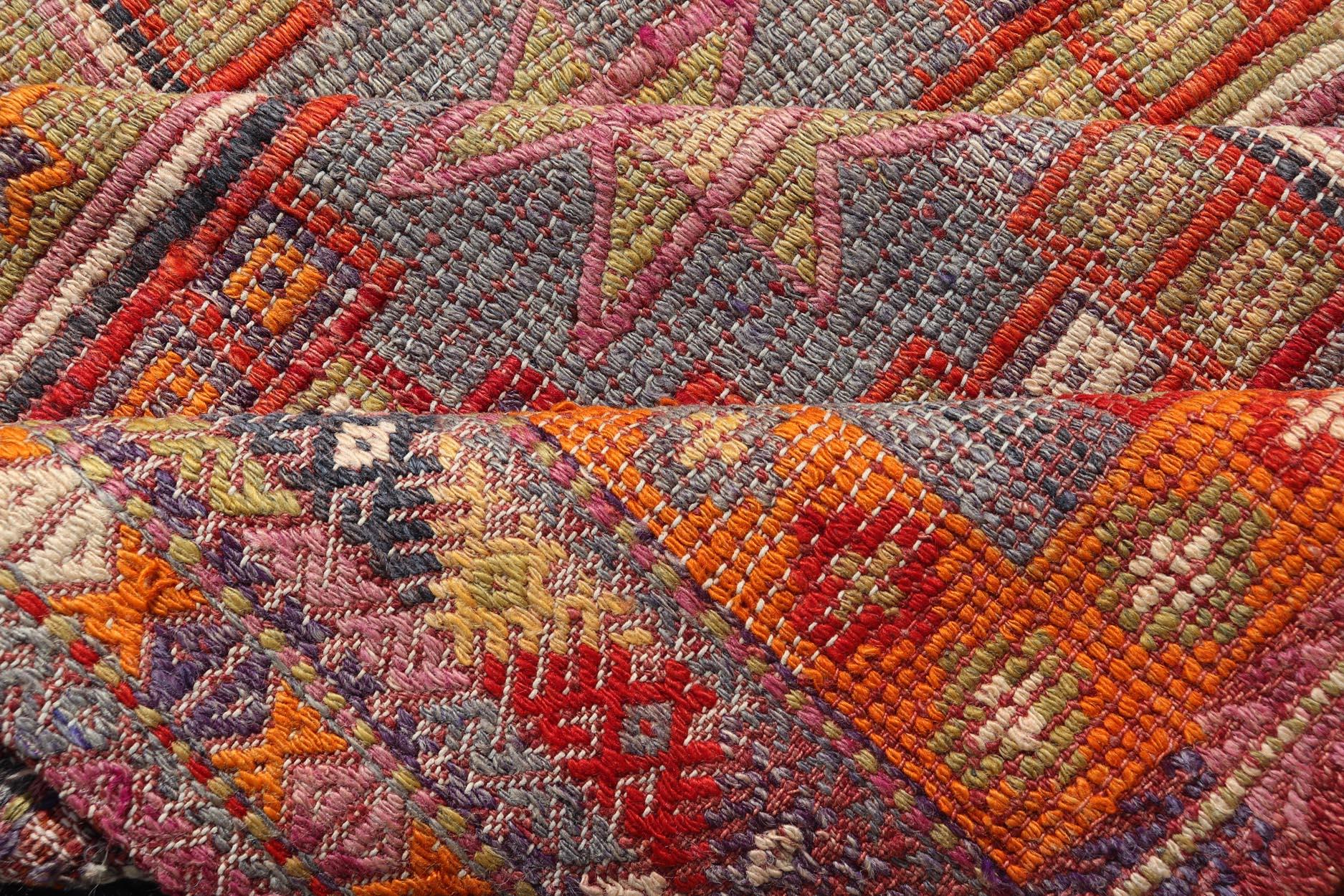 Rug & Kilim turc vintage avec motifs géométriques et teintes vibrantes 6'0 x 8'4 en vente 5