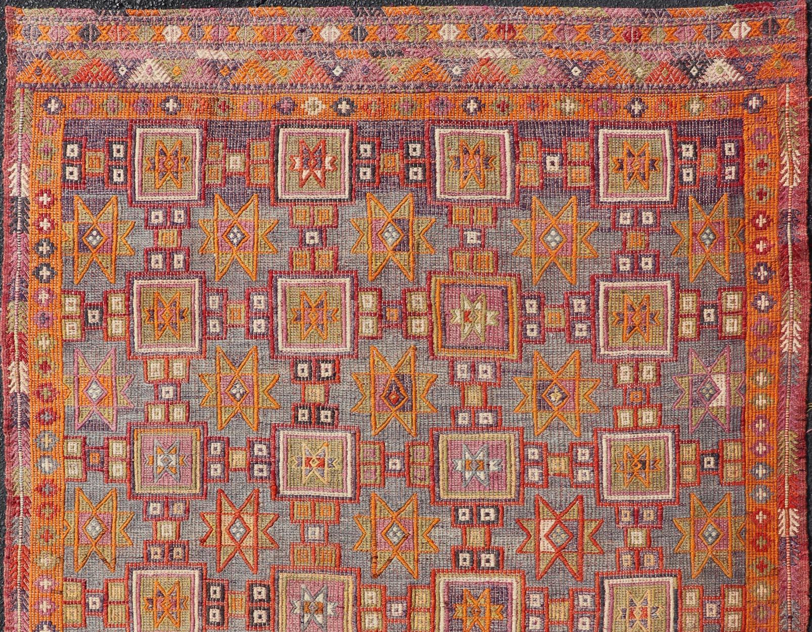 Rug & Kilim turc vintage avec motifs géométriques et teintes vibrantes 6'0 x 8'4 en vente 1