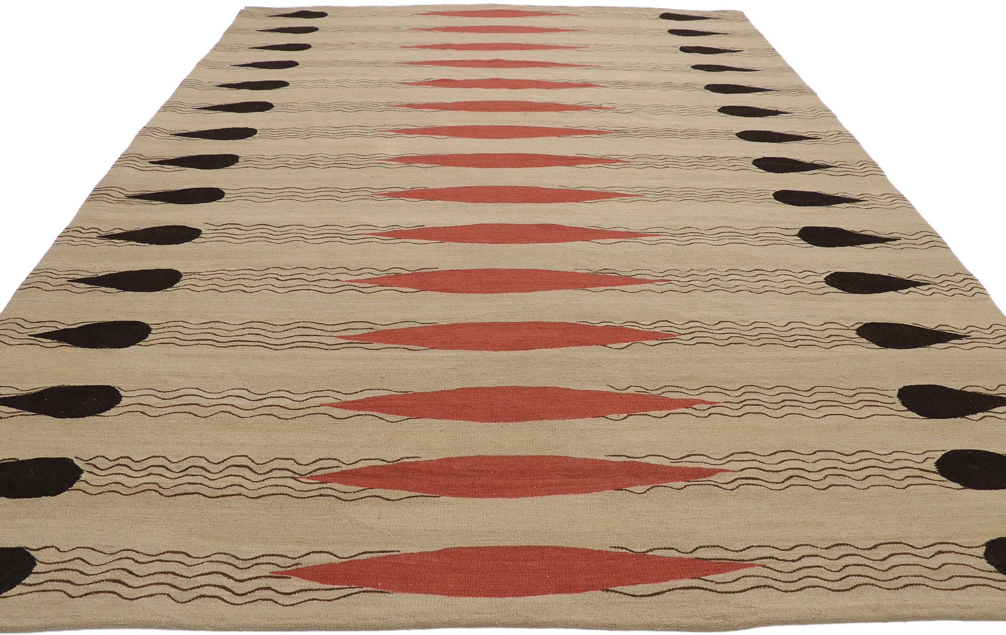 Vintage Turkish Kilim Rug with Modern Navajo Style In Good Condition In Dallas, TX