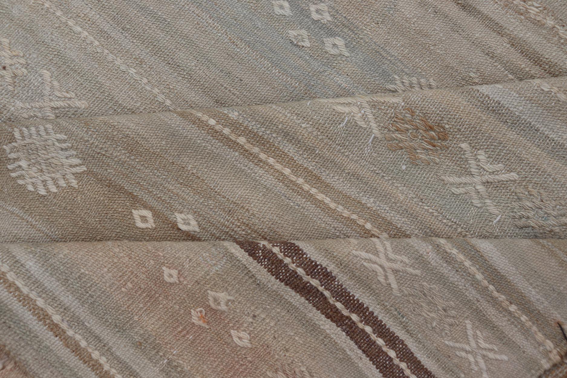 Hand-Woven Vintage Turkish Kilim Rug With Soft Beige and Pastel Accents 6'0 x 11'0 For Sale