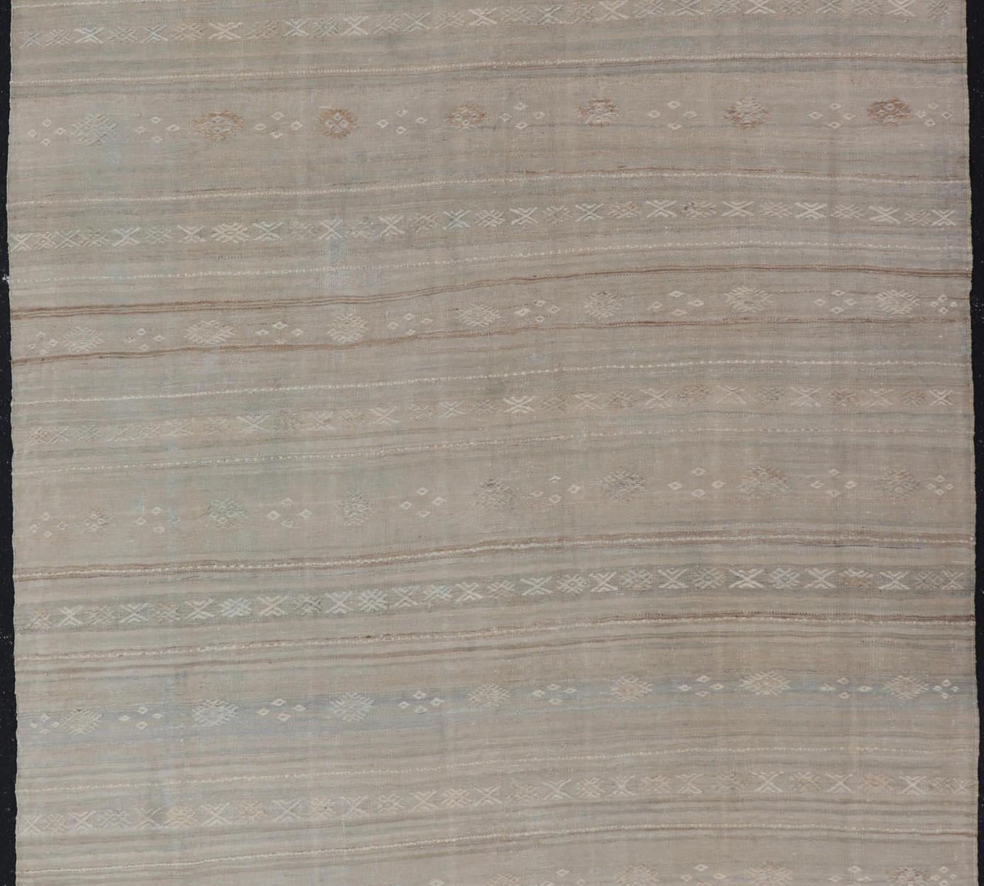 Vintage Turkish Kilim Rug With Soft Beige and Pastel Accents 6'0 x 11'0 For Sale 3