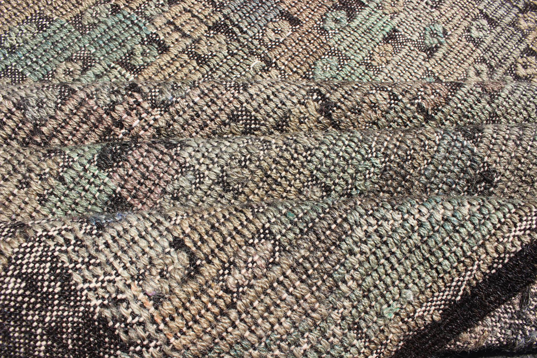 Vintage Turkish Kilim Rug with Soft Geometric Diamond Pattern in Muted Pastel For Sale 5