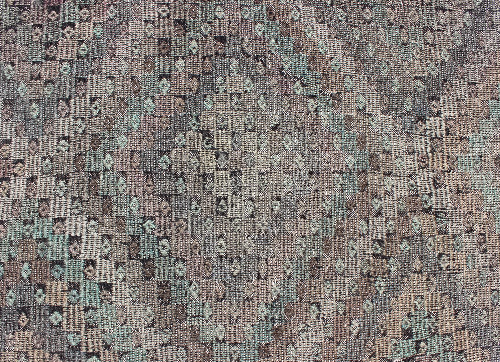 20th Century Vintage Turkish Kilim Rug with Soft Geometric Diamond Pattern in Muted Pastel For Sale