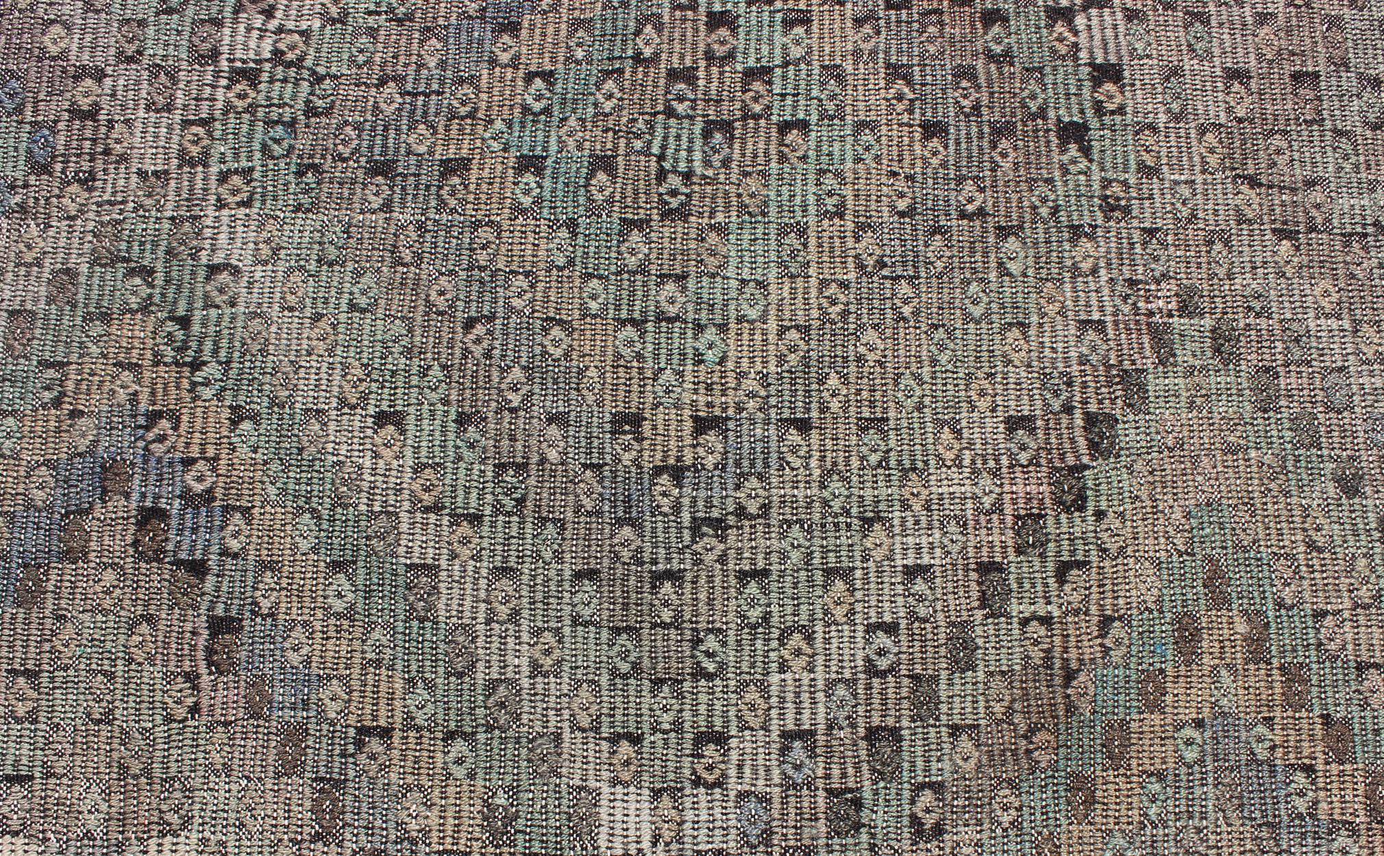Vintage Turkish Kilim Rug with Soft Geometric Diamond Pattern in Muted Pastel For Sale 1