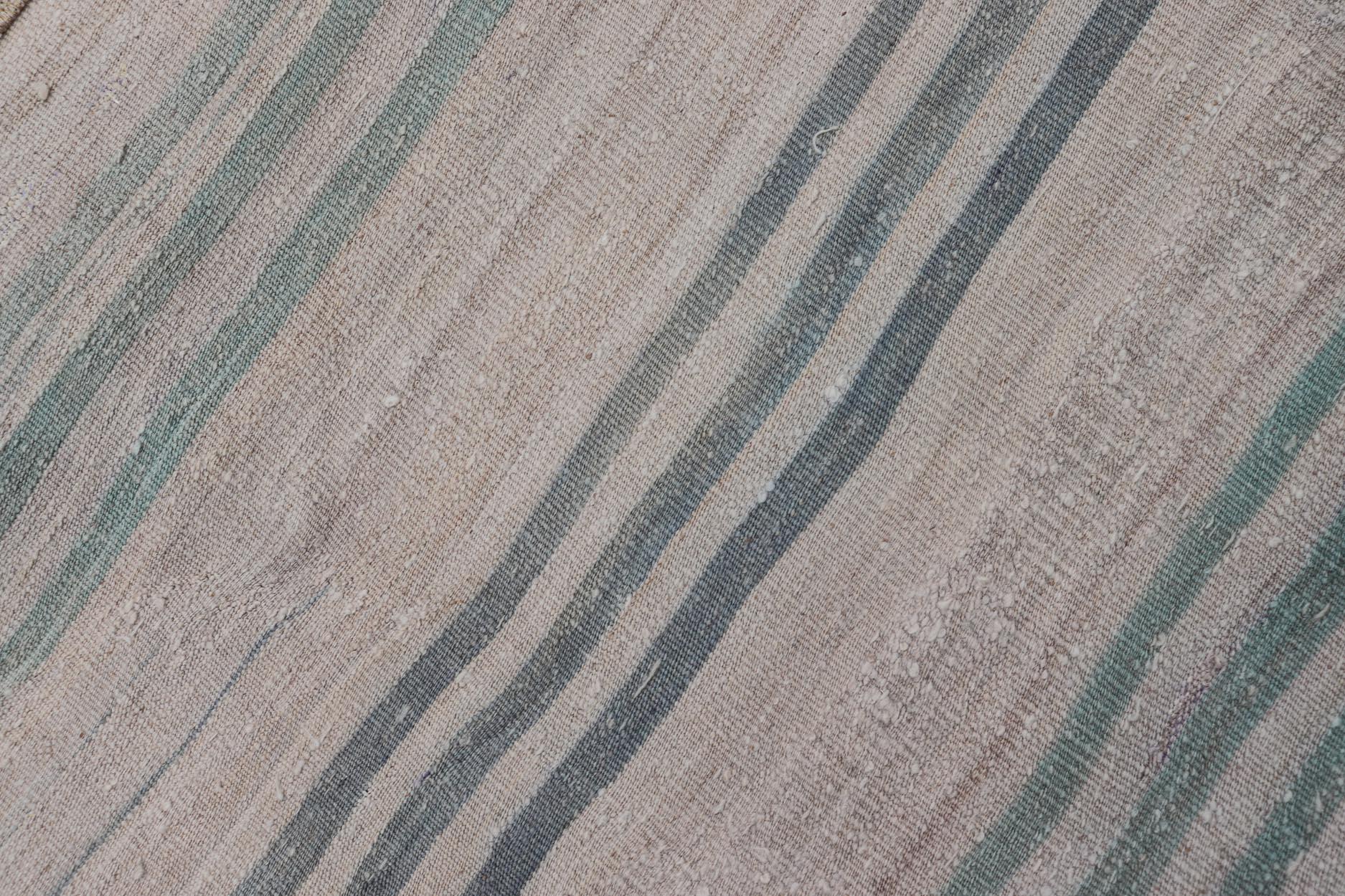 Vintage Rug & Kilim turco a strisce verdi e blu 4'10 x 6'7 in vendita 3