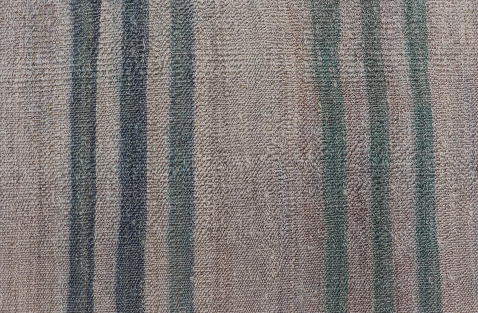 XX secolo Vintage Rug & Kilim turco a strisce verdi e blu 4'10 x 6'7 in vendita