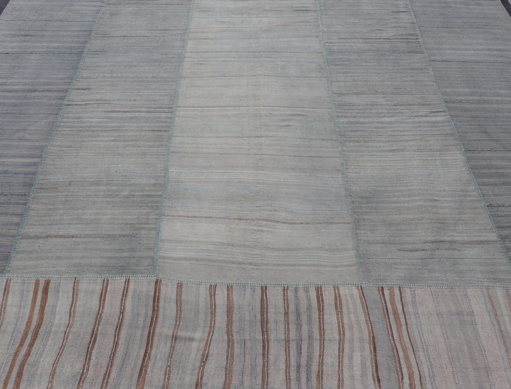 Rug & Kilim turco vintage con motivi a strisce in toni tenui 13'2 x 16'0 in vendita 7