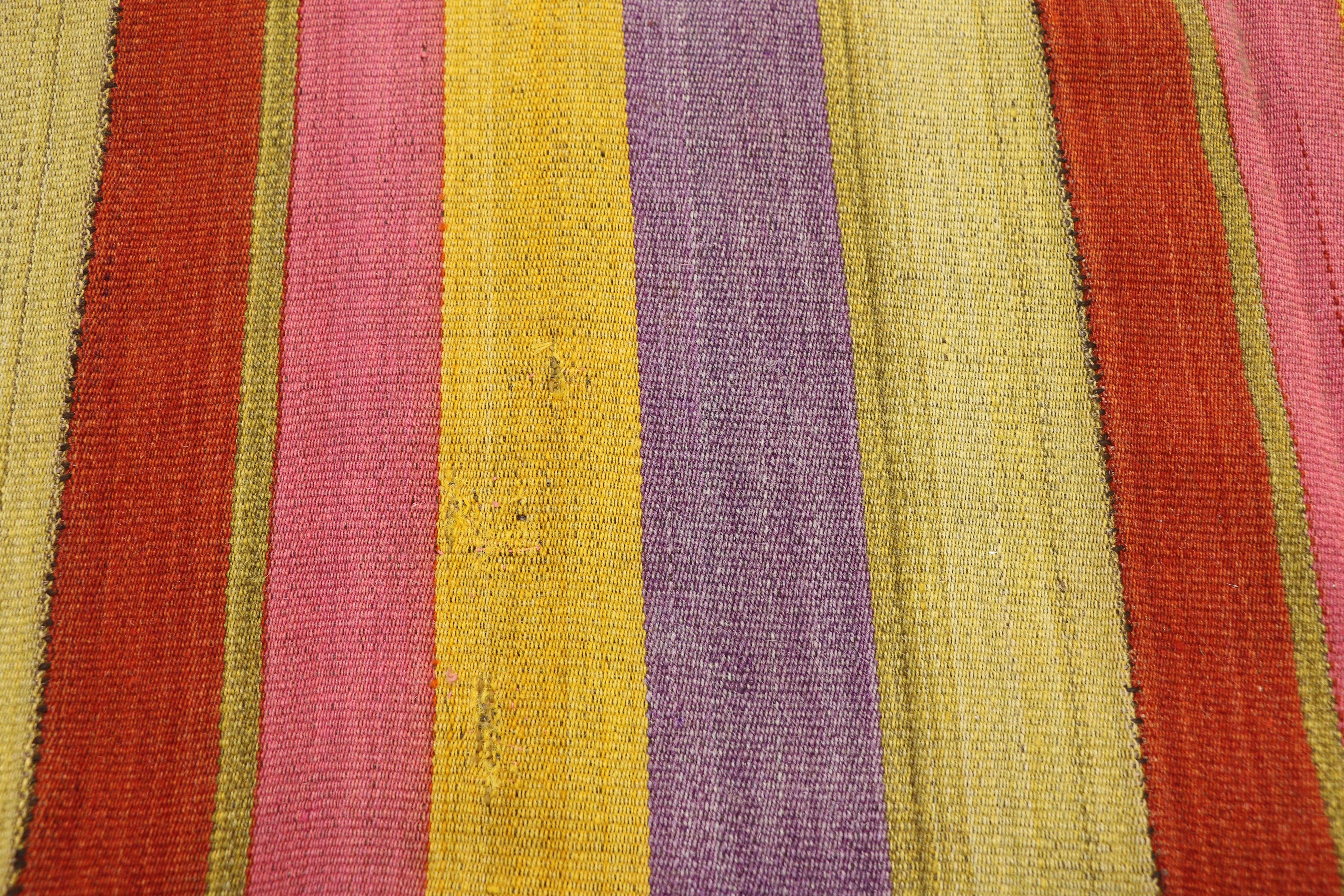 Vintage Turkish Kilim Rug with Stripes in Modern Style, Striped Kilim Rug In Good Condition For Sale In Dallas, TX
