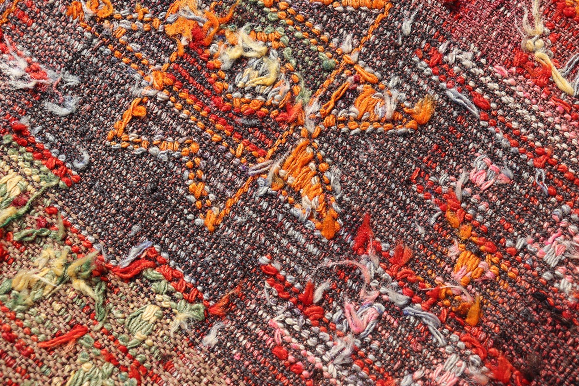 Tapis Kilim turc vintage avec motifs d'étoiles multicolores vibrants 5'5 x 10'6 en vente 6