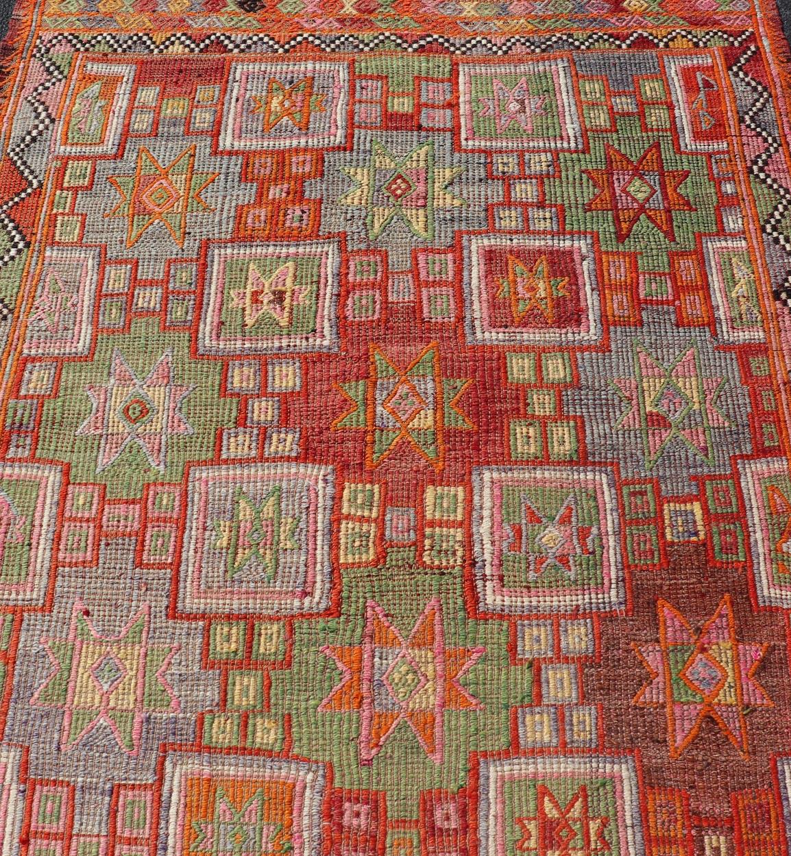 Laine Tapis Kilim turc vintage avec motifs d'étoiles multicolores vibrants 5'5 x 10'6 en vente