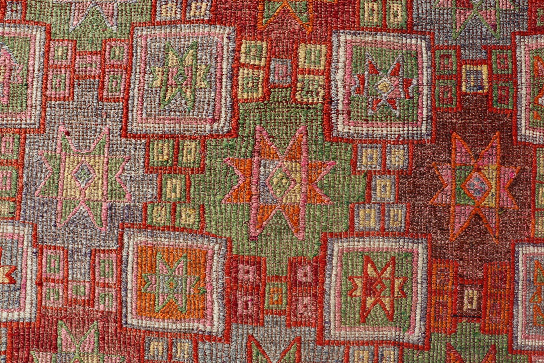 Tapis Kilim turc vintage avec motifs d'étoiles multicolores vibrants 5'5 x 10'6 en vente 1