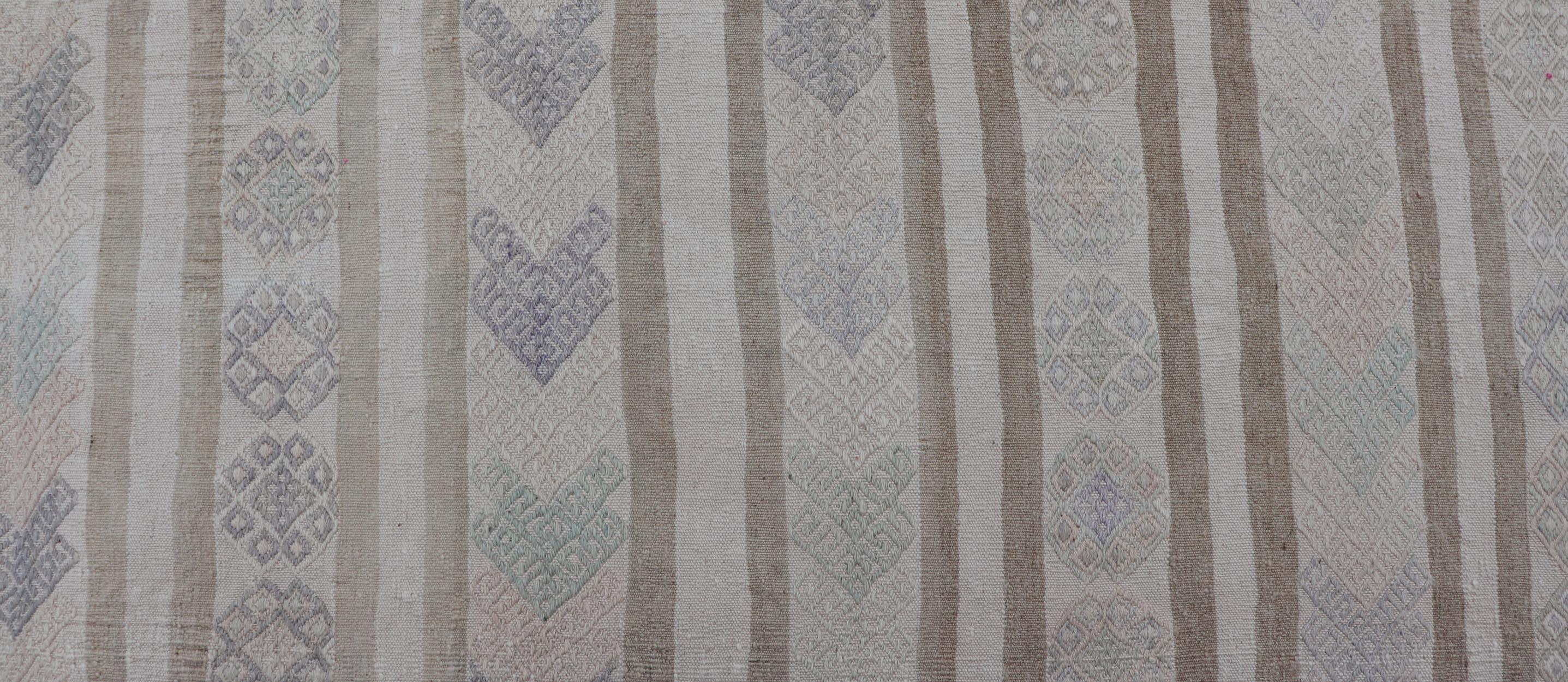 Laine Vintage Turkish Kilim Runner in Soft Gray and Beige Striped Design 2'0 x 13'3 en vente