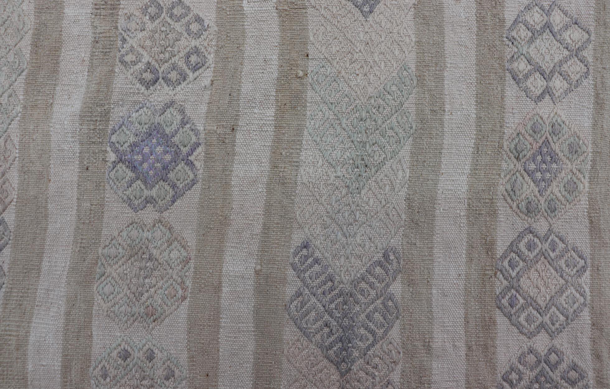 Vintage Turkish Kilim Runner in Soft Gray and Beige Striped Design 2'0 x 13'3 en vente 1