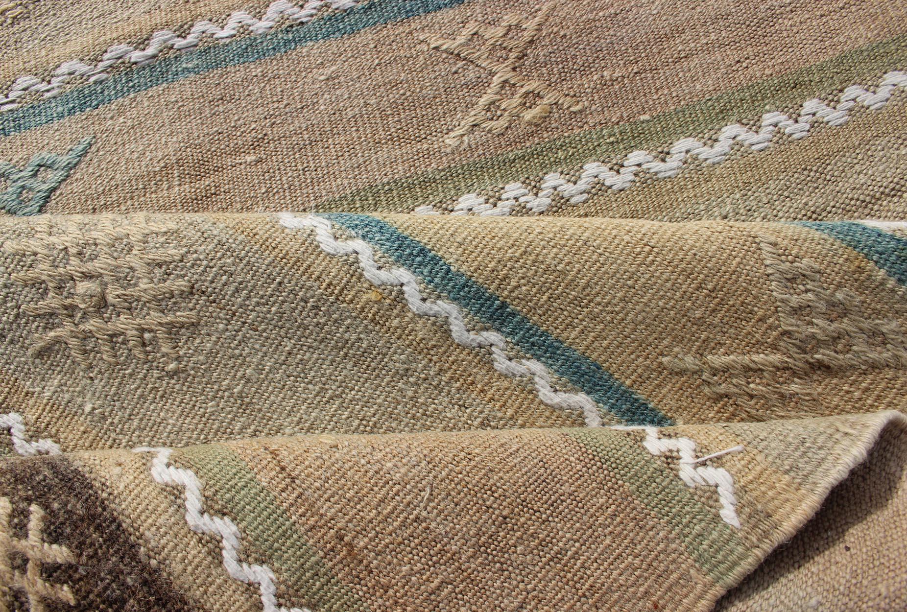Vintage Turkish Kilim Runner in Stripe and Modern Design with Geometric Motif  For Sale 2
