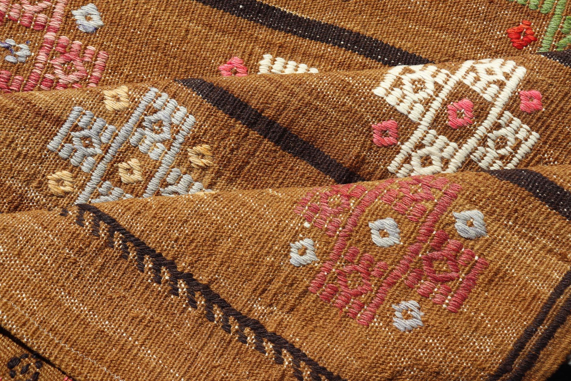 Runner kilim turco vintage con motivi geometrici marrone intenso 3'2 x 8'6 In condizioni buone in vendita a Atlanta, GA