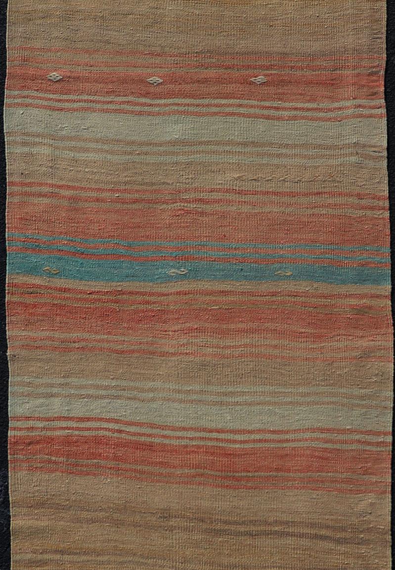 Alfombra Turca Kilim Vintage con Rayas en Naranja, Topo, Marrón, Crema y Azul en venta 1