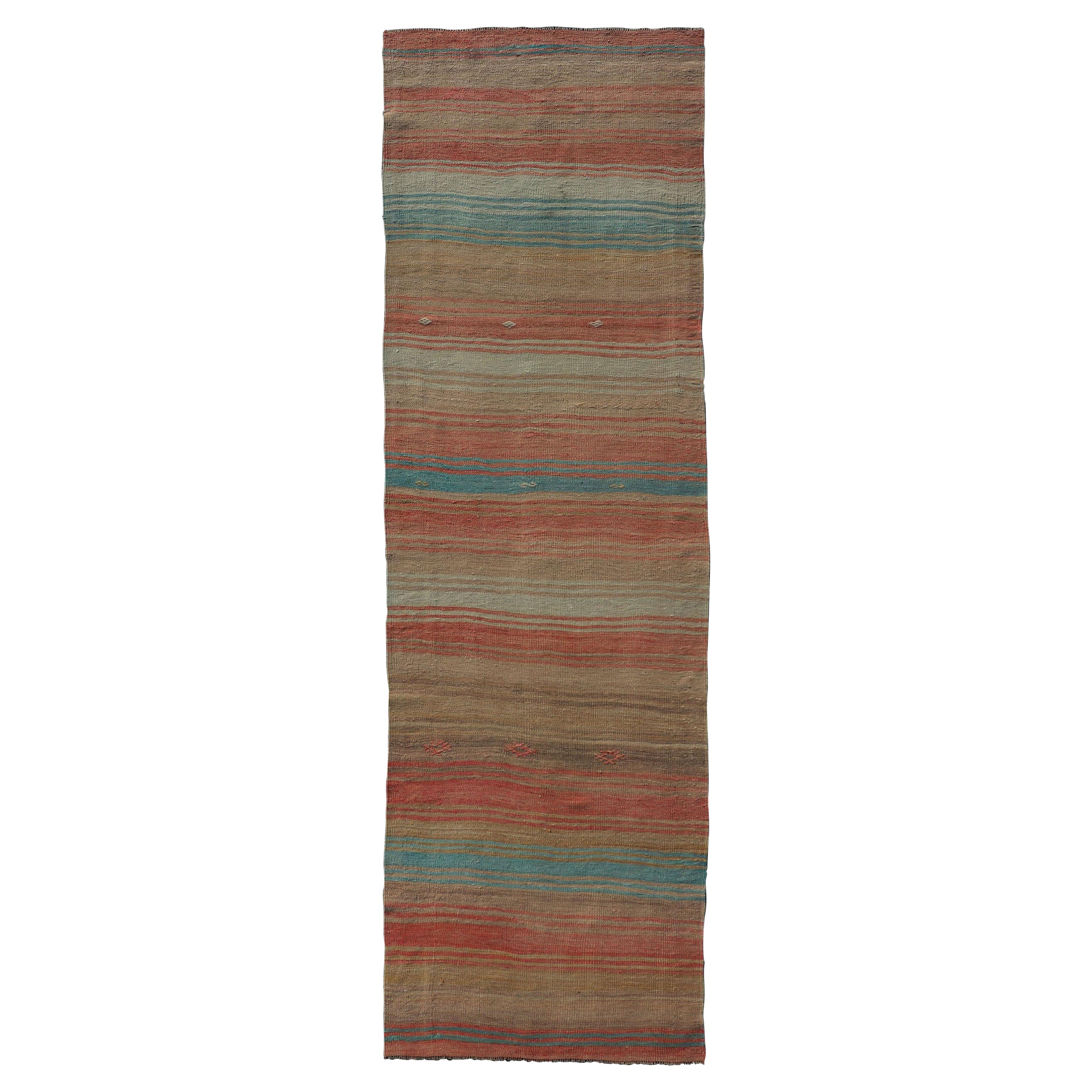 Türkischer Kelim-Läufer mit Streifen in Orange, Taupe, Tan, Creme und Blau