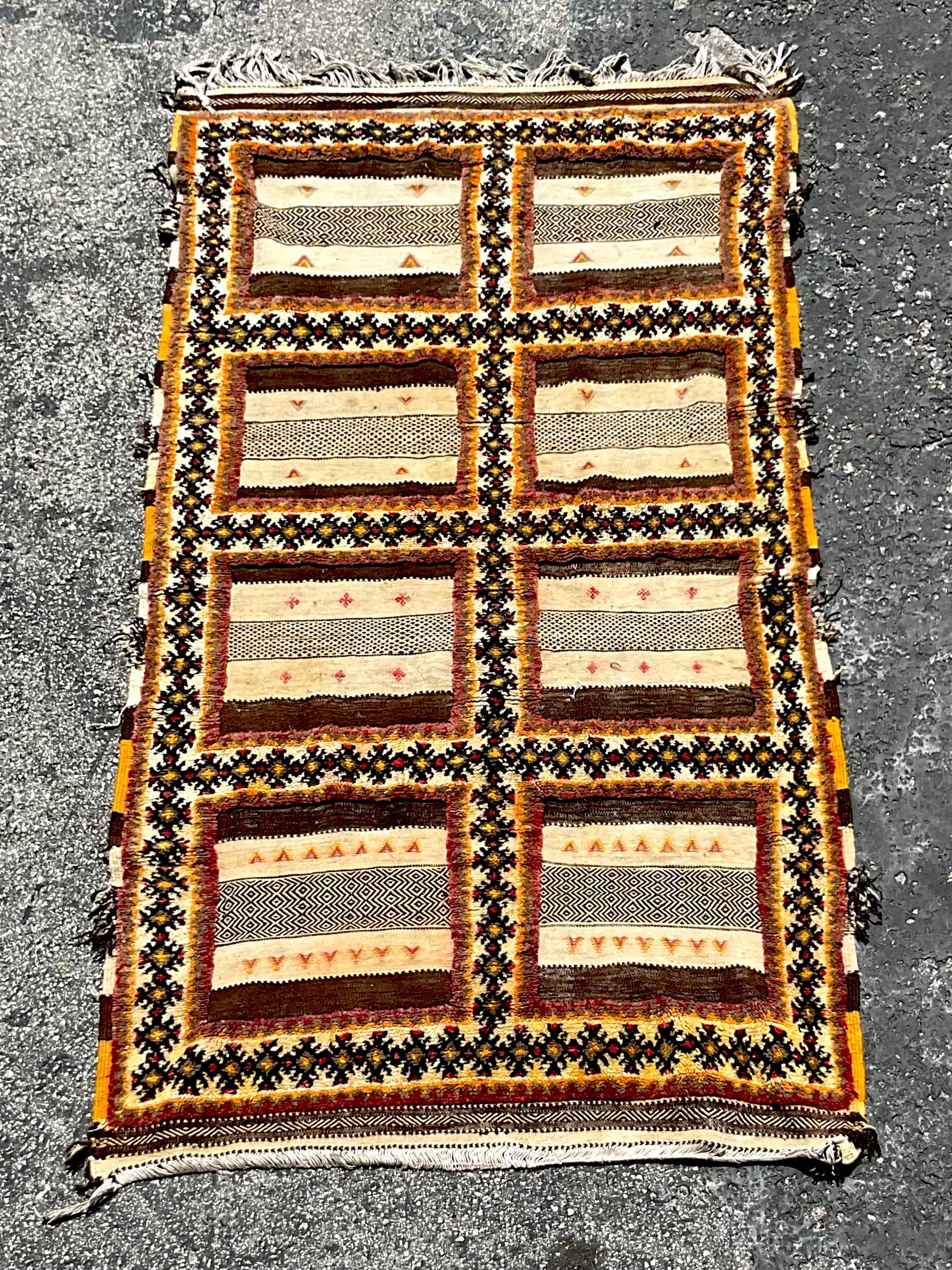 Vintage Turkish Kilim Striped Rug In Good Condition For Sale In west palm beach, FL