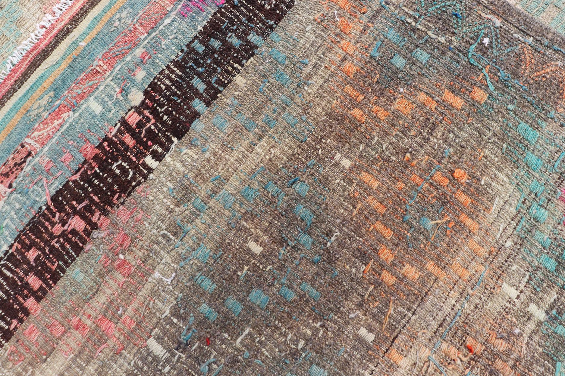 Kilim turco d'epoca con disegno geometrico a diamante multicolore in vendita 6