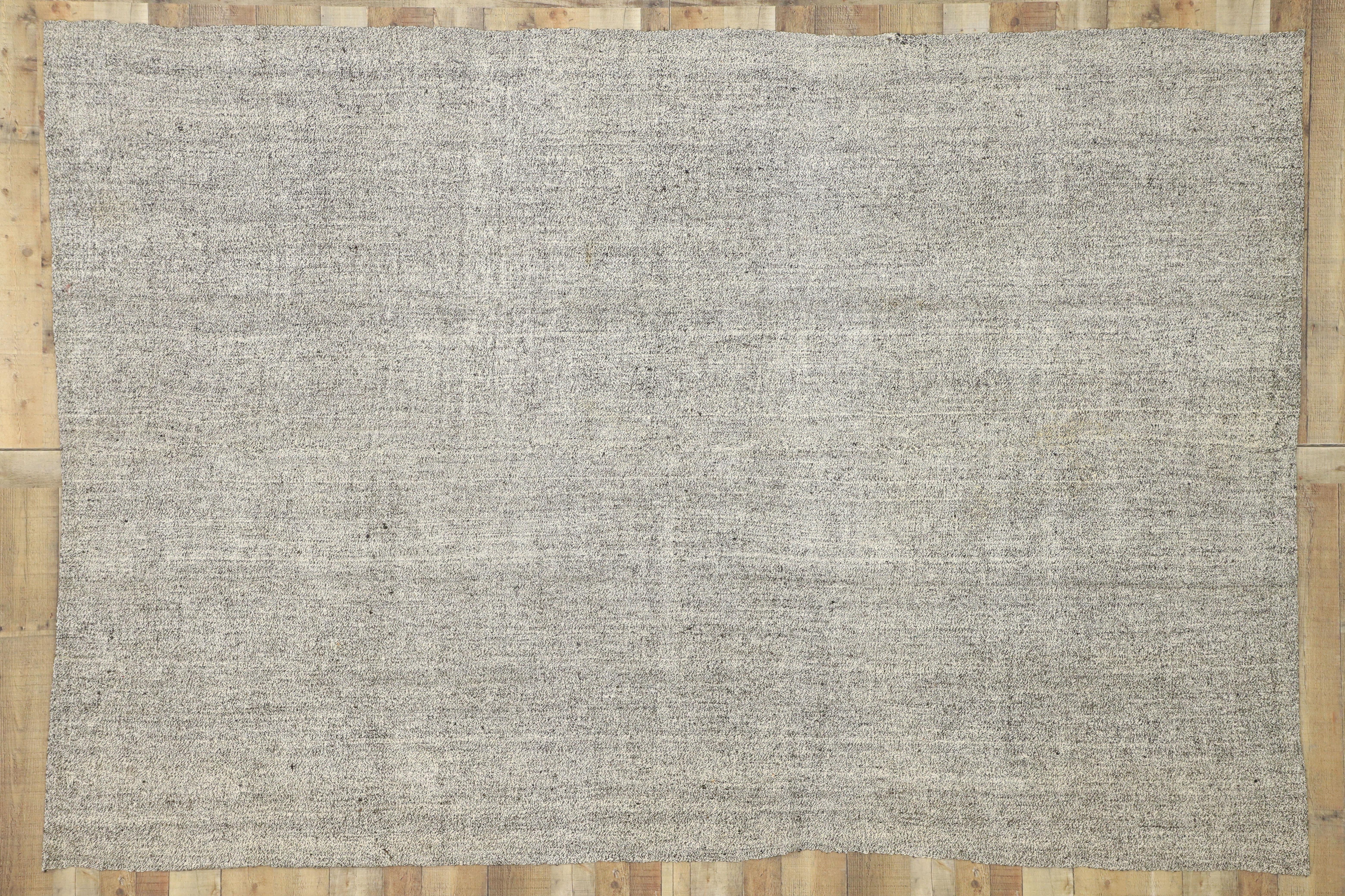 20th Century Vintage Turkish Kilim Rug with Minimalist Industrial Style, Flatweave Kilim Rug For Sale