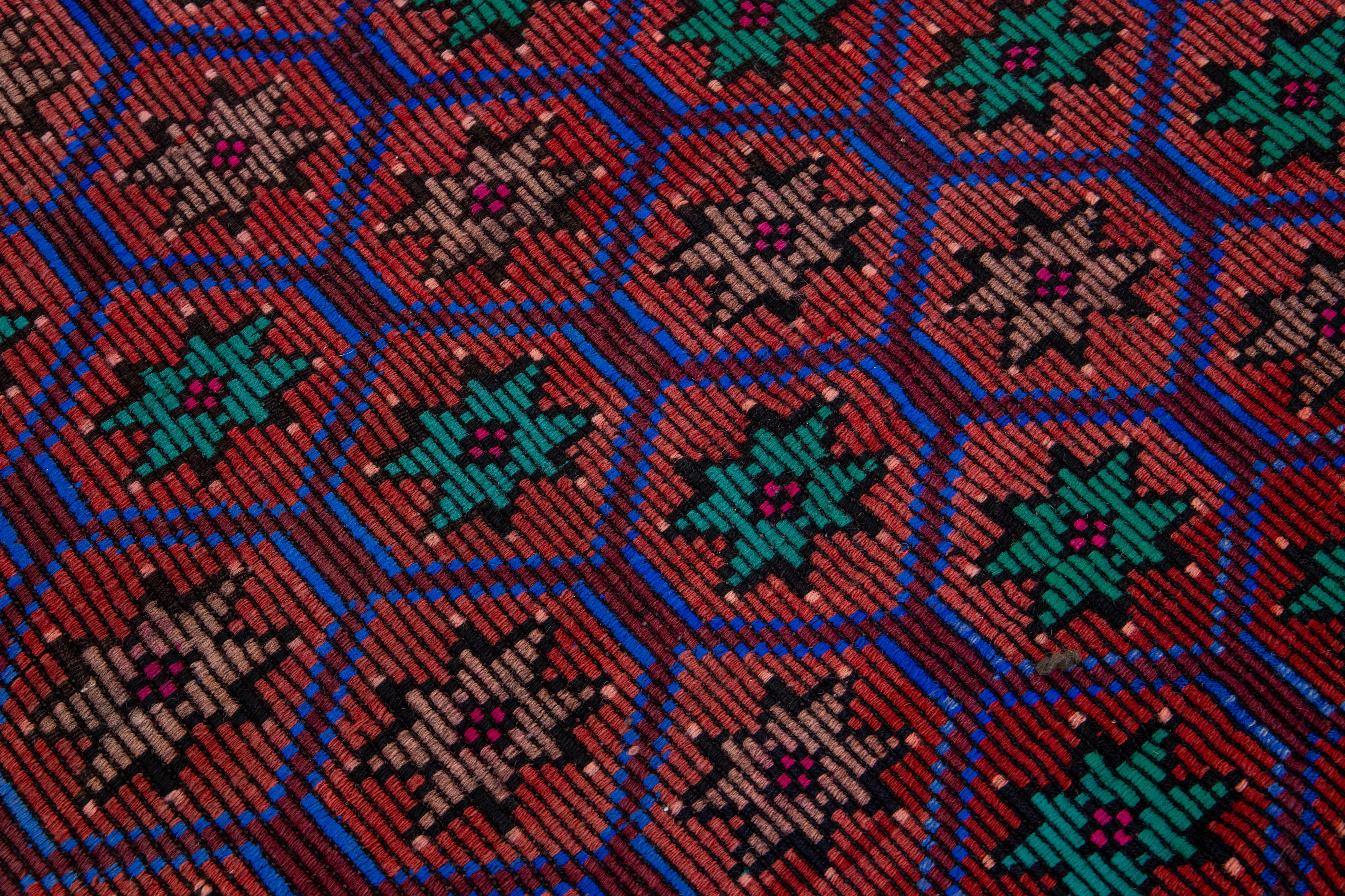 Tapis turc Kilim vintage en laine rouille avec motif géométrique en vente 3