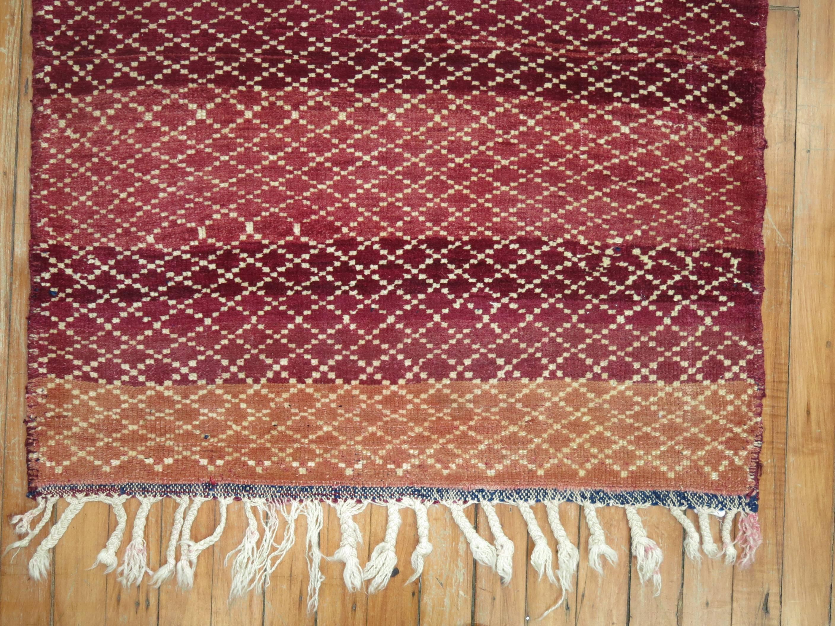 Alfombra turca Konya Vintage Moderno de mediados de siglo en venta