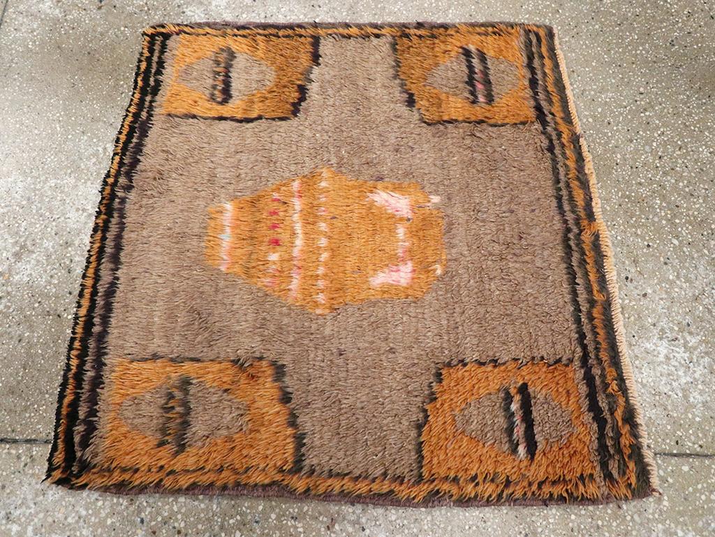 Türkischer Konya-Teppich, Vintage (Handgewebt) im Angebot