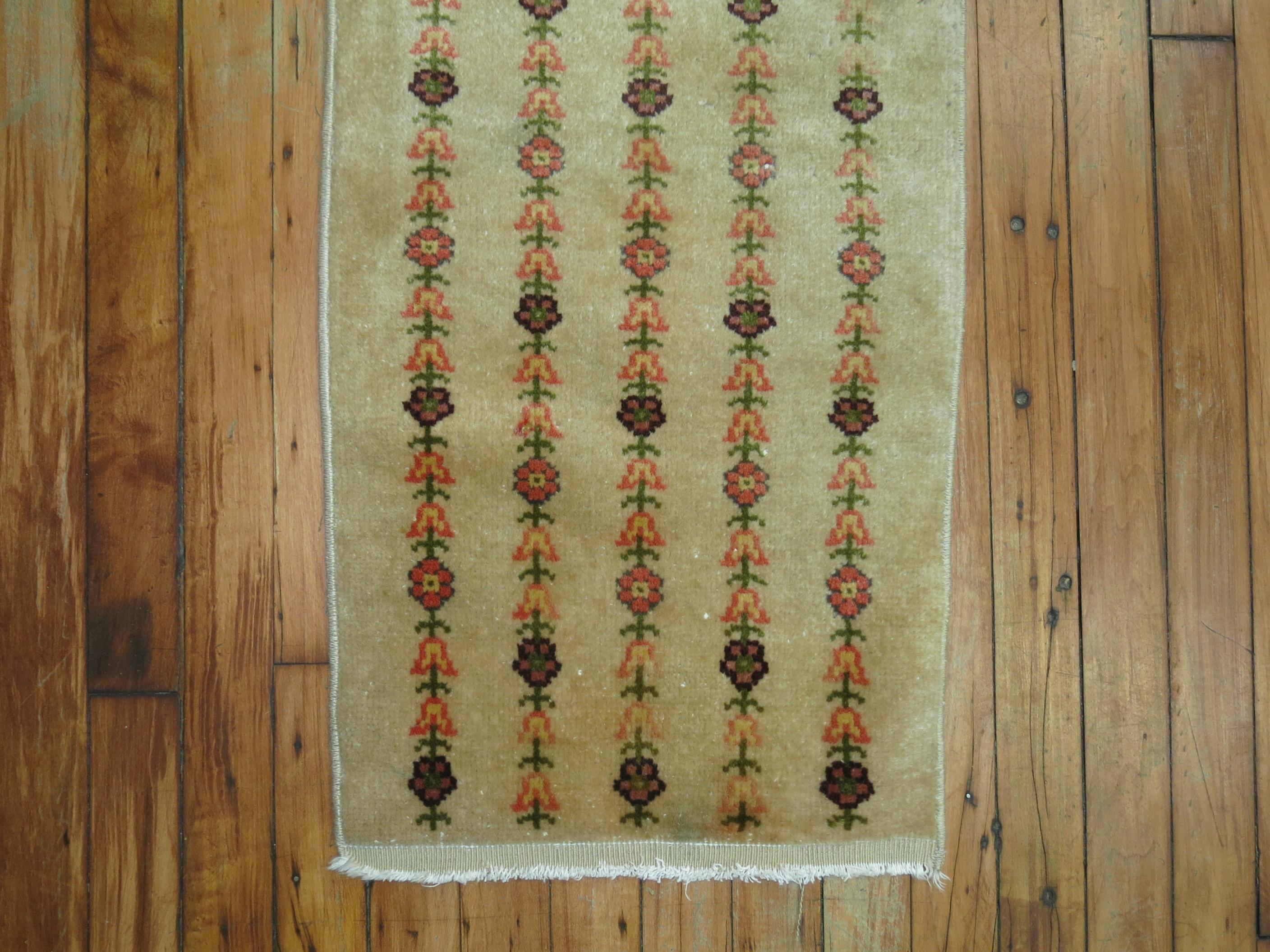 Vintage Turkish Konya Runner In Excellent Condition For Sale In New York, NY