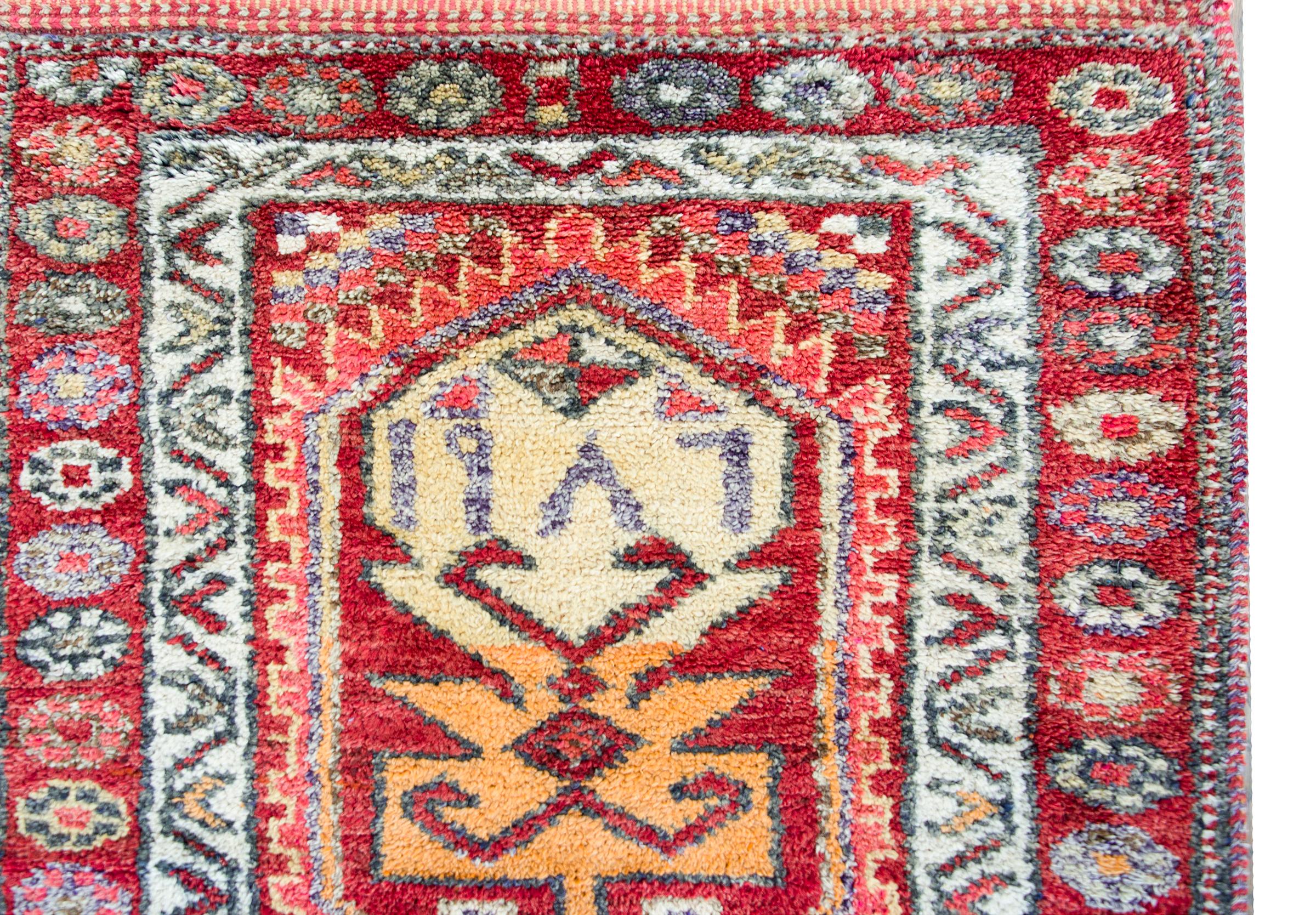 Vintage Turkish Konya Runner In Good Condition For Sale In Chicago, IL