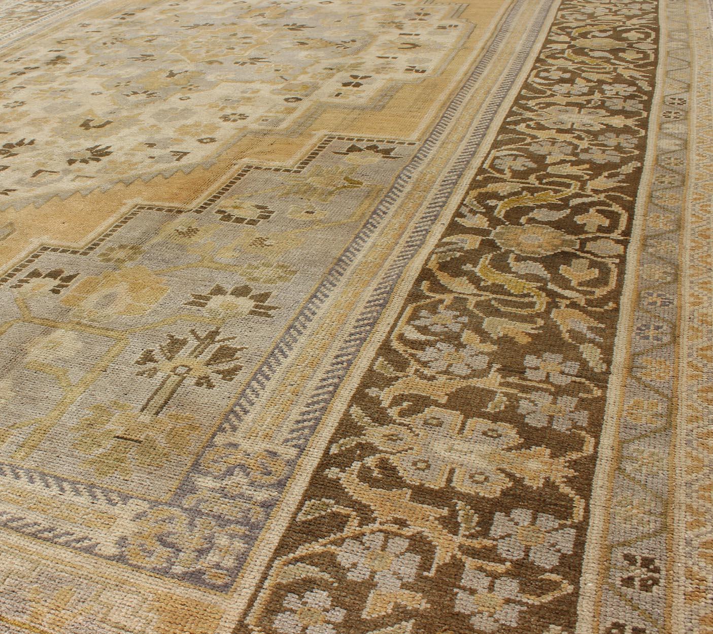 Vintage Turkish Medallion Oushak Rug in Gold, Taupe, Cream and Cocoa In Good Condition For Sale In Atlanta, GA