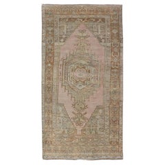 Vintage Turkish Medallion Oushak Teppich in Taupe, Tan, 
Lavendel 3
3 x 6
8