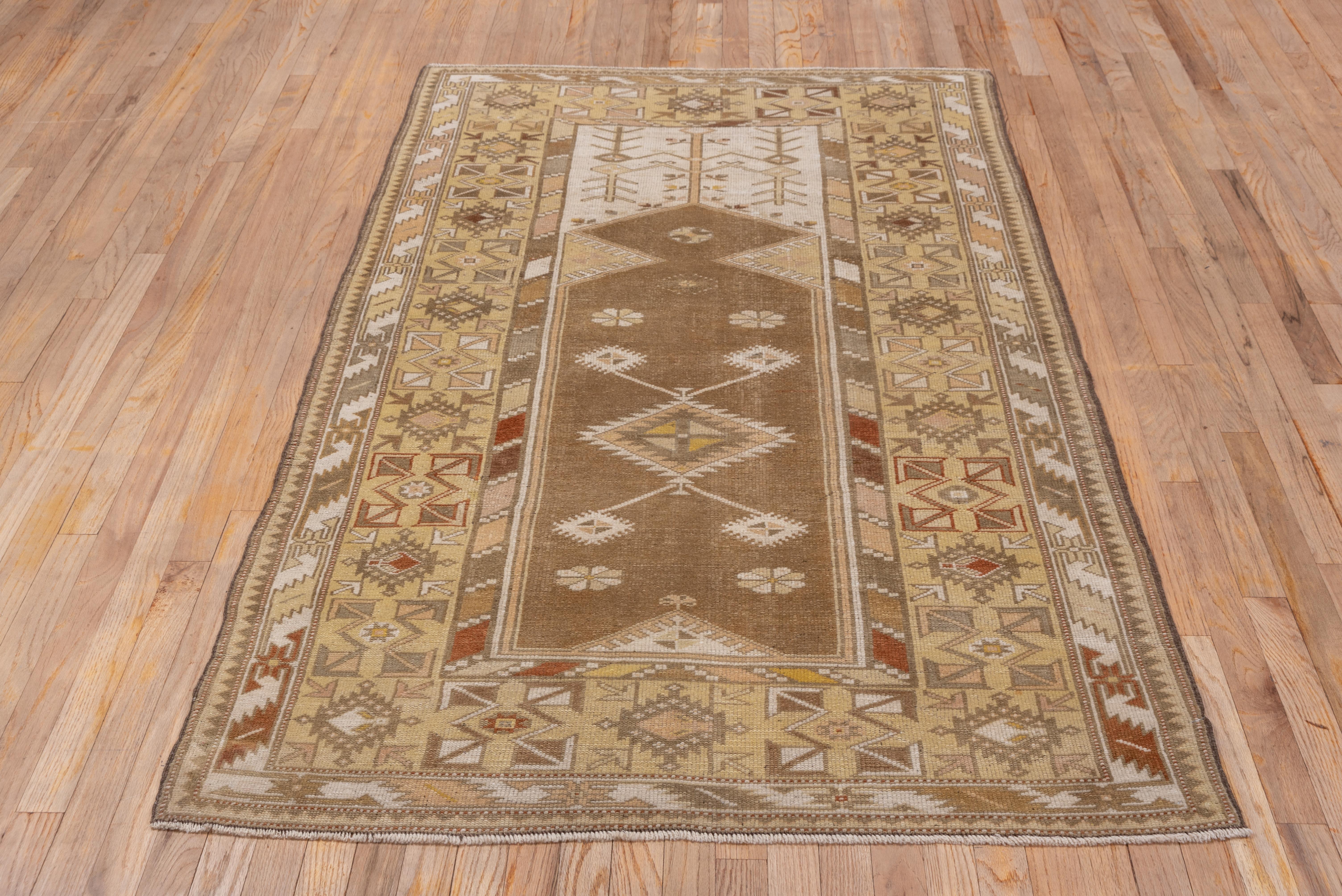 Vintage Turkish Melas Prayer Rug, circa 1950s In Good Condition For Sale In New York, NY