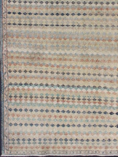 Türkischer Mid-Century Modern-Teppich mit Diamantstreifen-Design aus der Jahrhundertmitte