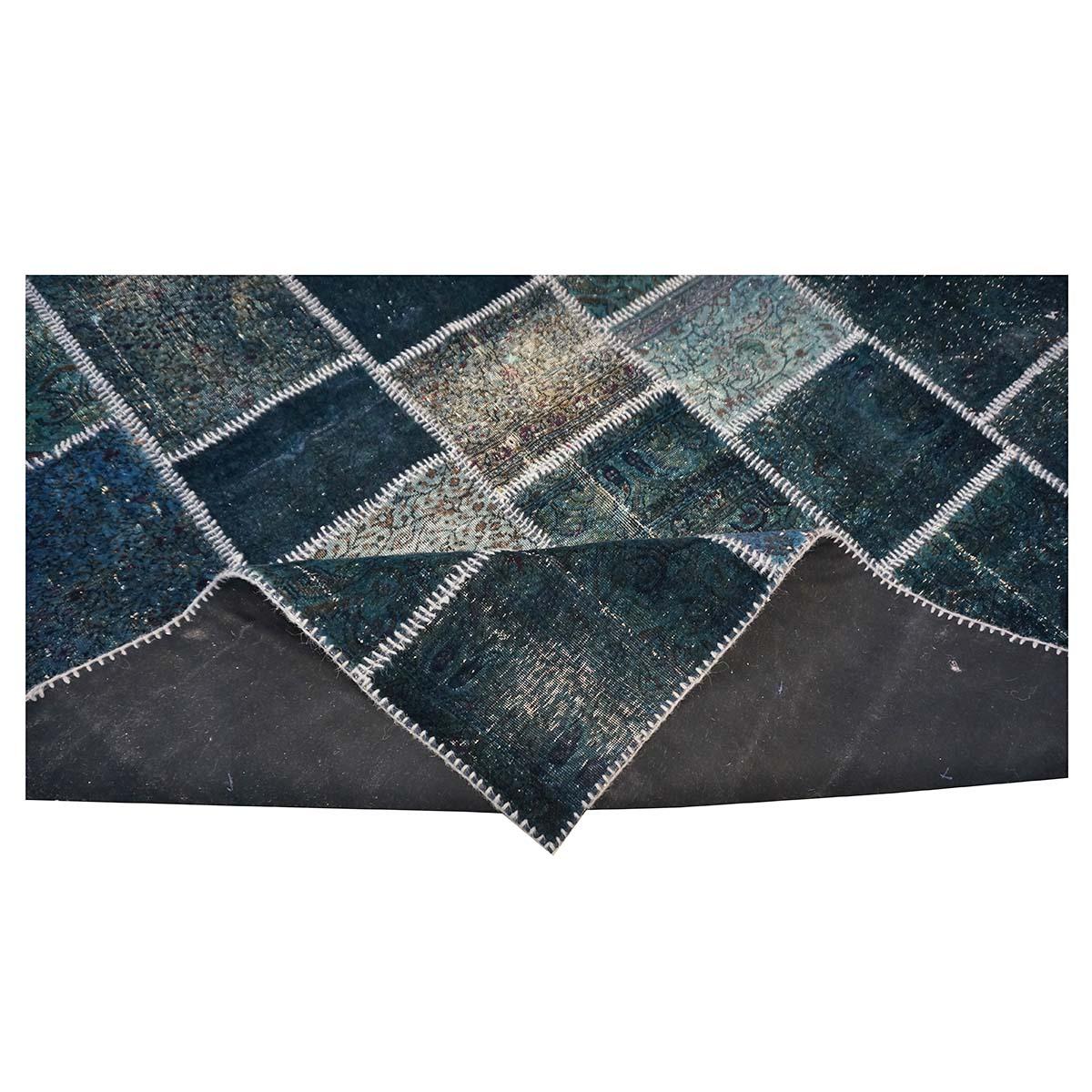 Türkischer moderner Patchwork-Teppich im Vintage-Stil 6x8 in Blau, handgefertigt, Distressed im Angebot 6