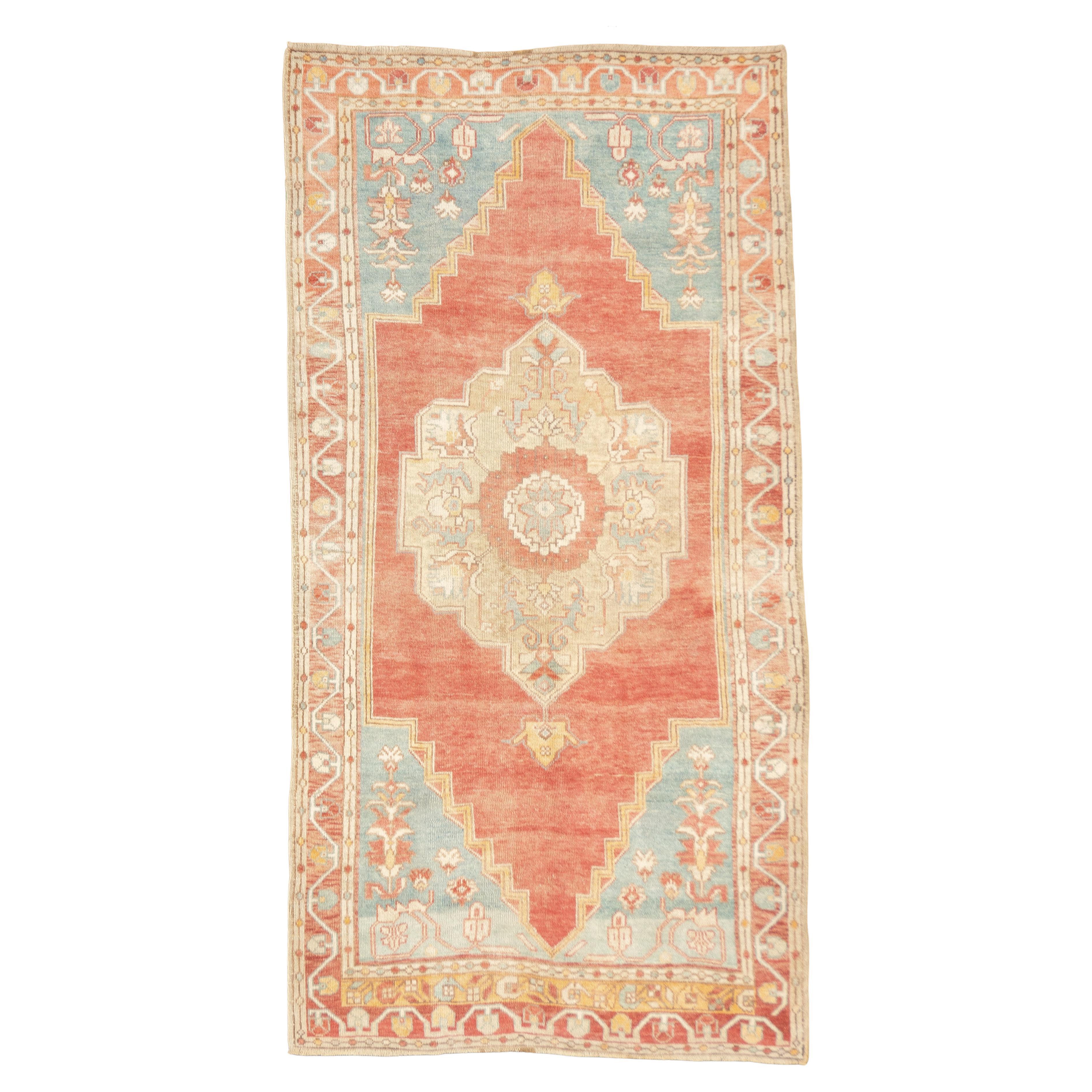 Tapis turc moderne vintage 4'8'' x 8'4''