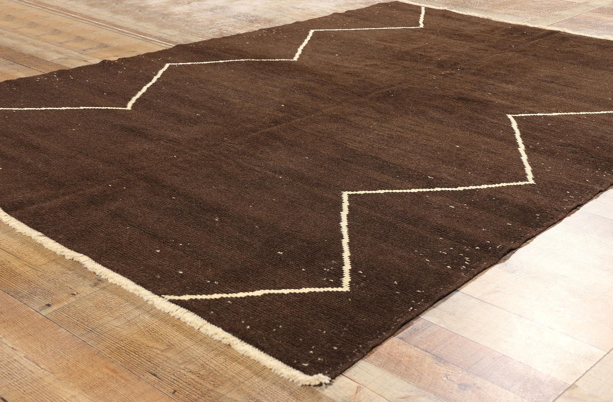 20ième siècle Tapis marocain turc vintage brun foncé en vente