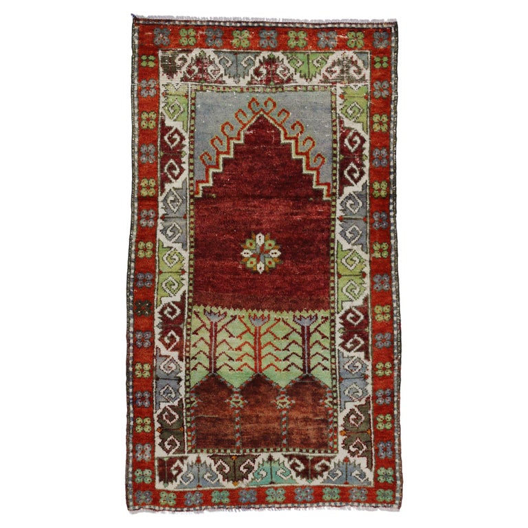 Vintage Turkish Oushak Throw Rug, Anatolian Yuntdag Prayer Rug For Sale