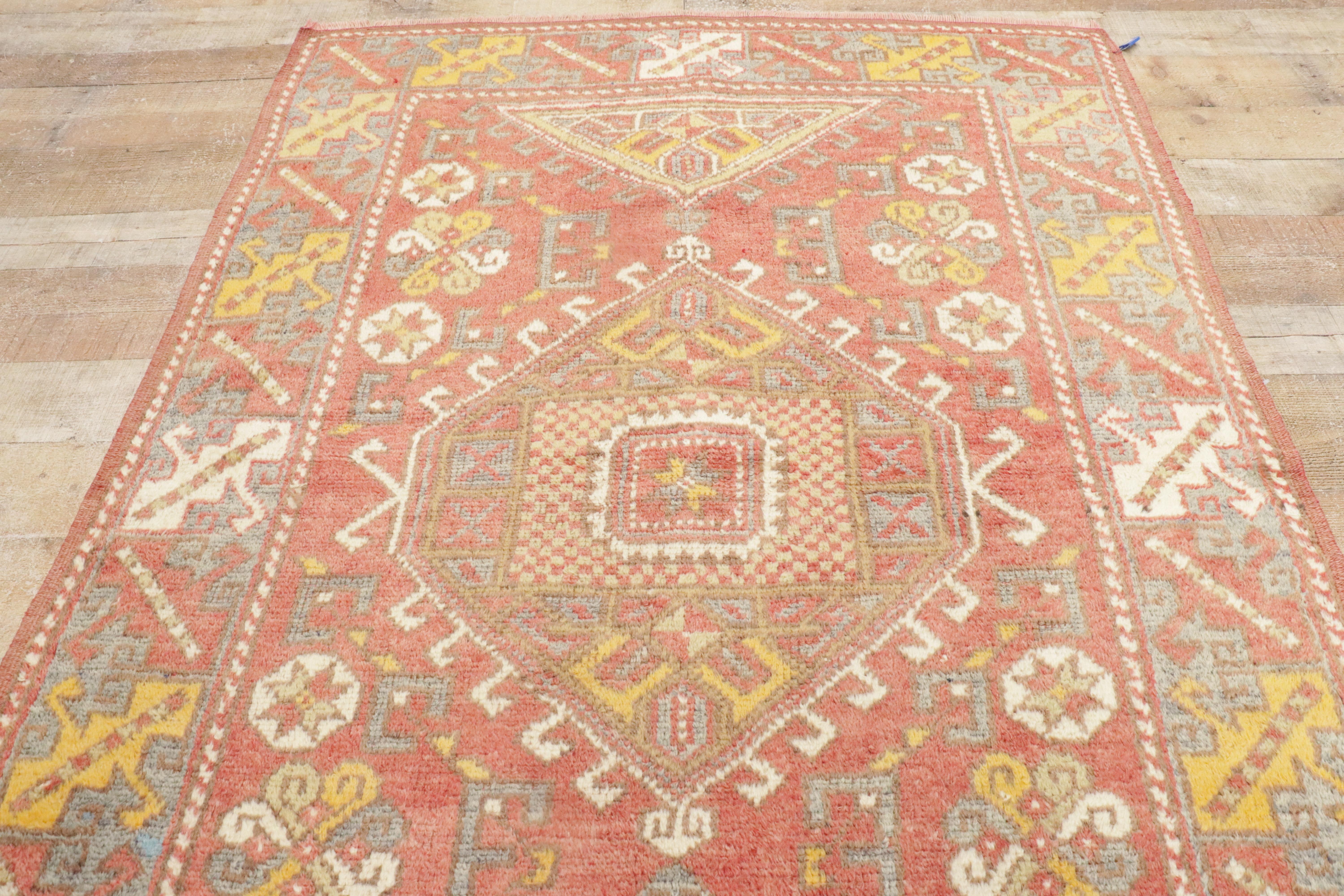Türkischer Oushak-Akzent-Teppich, Eingangs- oder Foyer-Teppich im Angebot 7