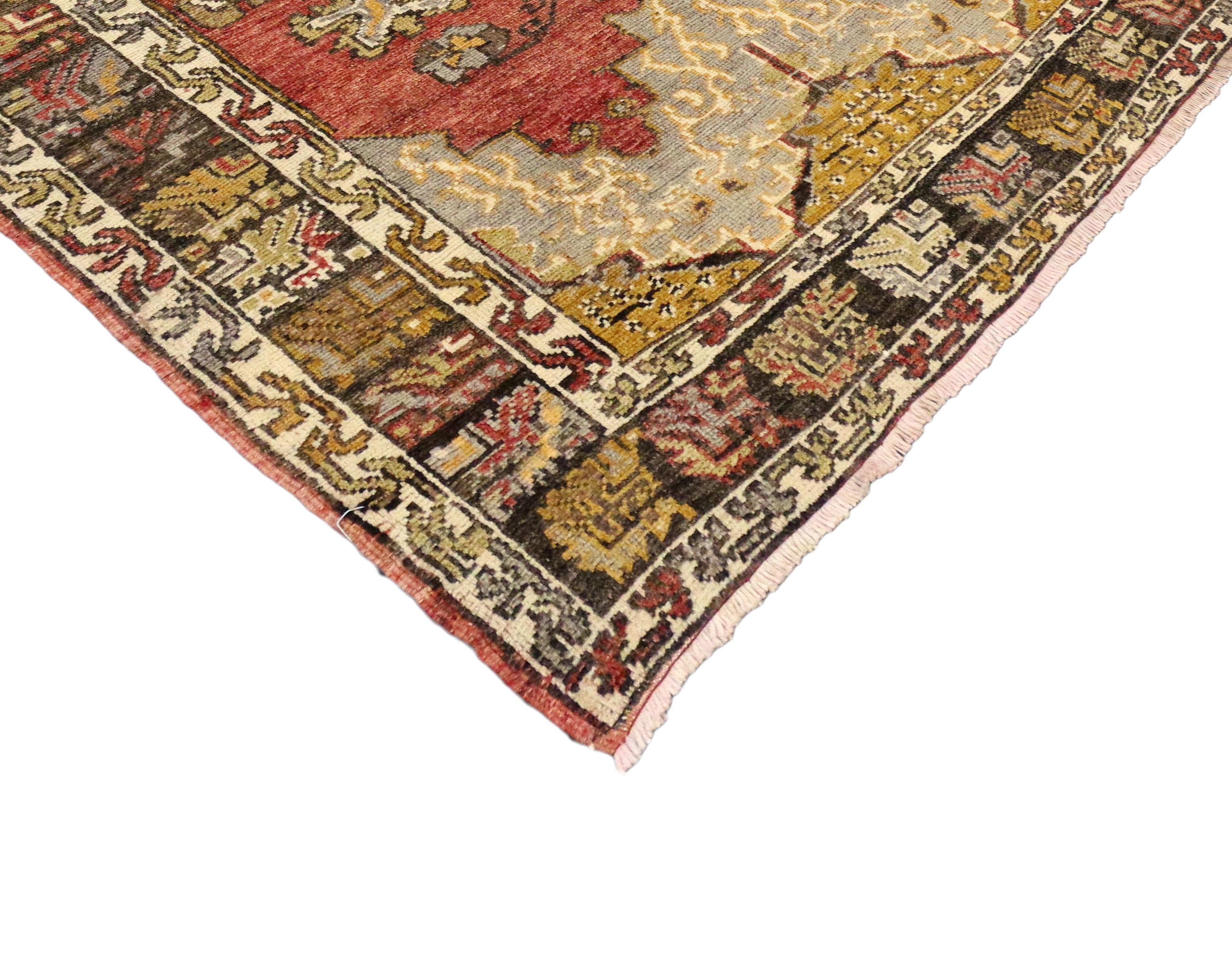 50194 Vintage Turkish Oushak Accent Rug, Entry or Foyer Rug 04'00 x 05'11. This hand-knotted wool vintage Turkish Oushak rug features a modern traditional style. Immersed in Anatolian history and refined colors, this vintage Oushak rug combines