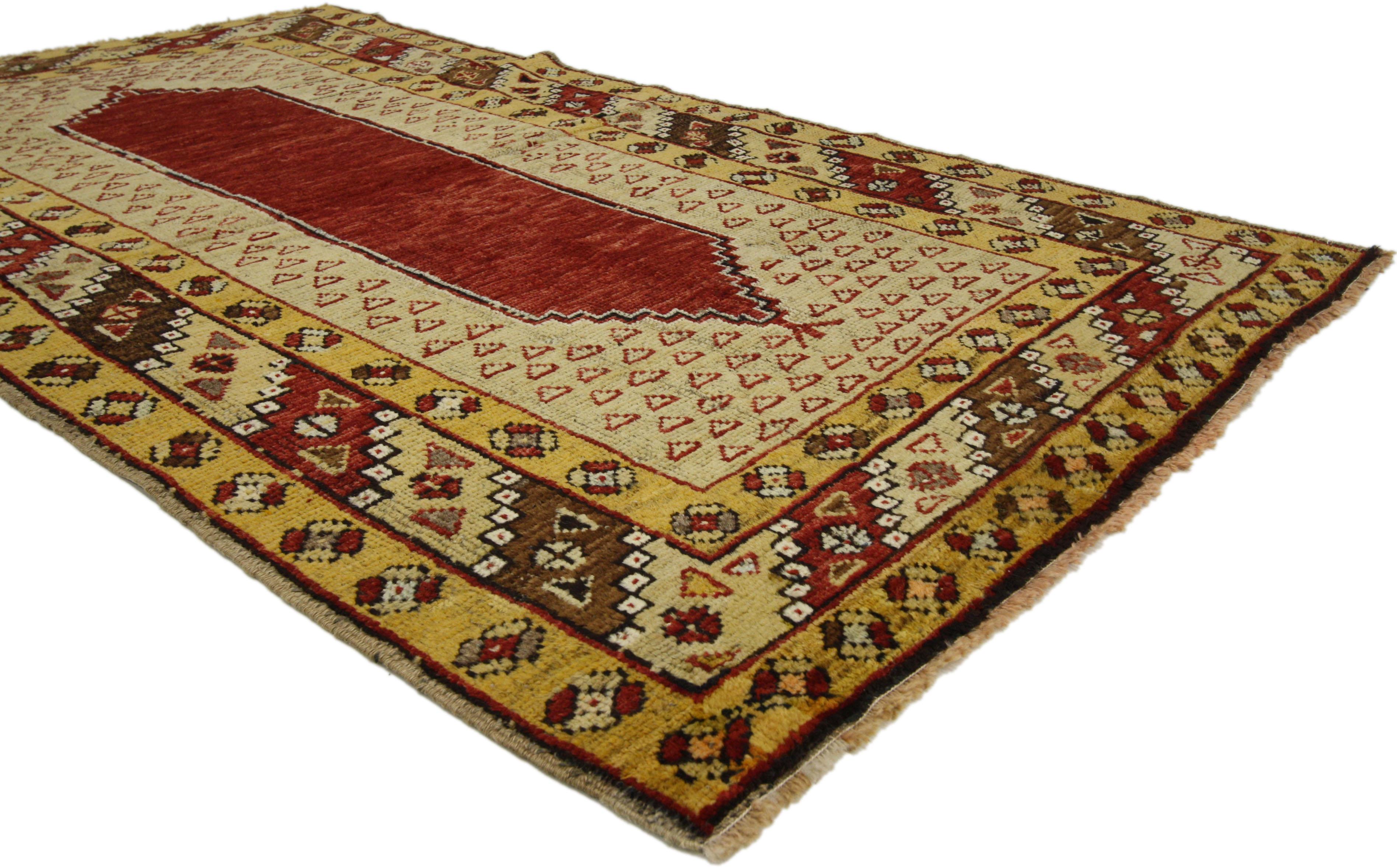 50313, Vintage Turkish Oushak Accent Rug with Jacobean Style 03'04 x 05'08. With its striking appeal and saturated red color palette, this hand-knotted wool vintage Turkish Oushak rug appears like a sumptuous Italian velvet, recalling the rich and