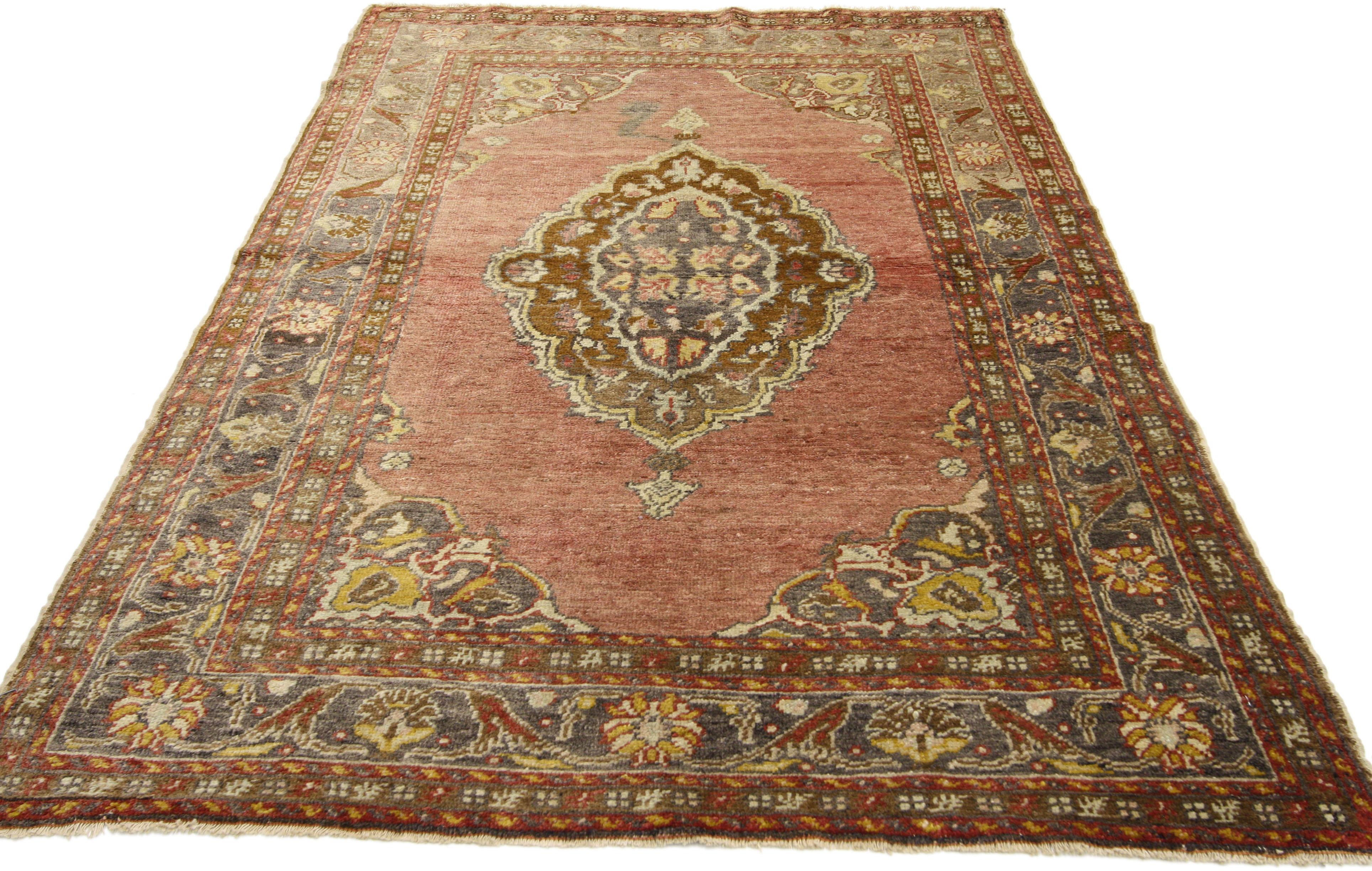 50656, vintage Turkish Oushak Accent rug, entry or foyer rug. This vintage Turkish Oushak rug features a modern traditional style. Immersed in Anatolian history and refined colors, this vintage Oushak rug combines simplicity with sophistication.