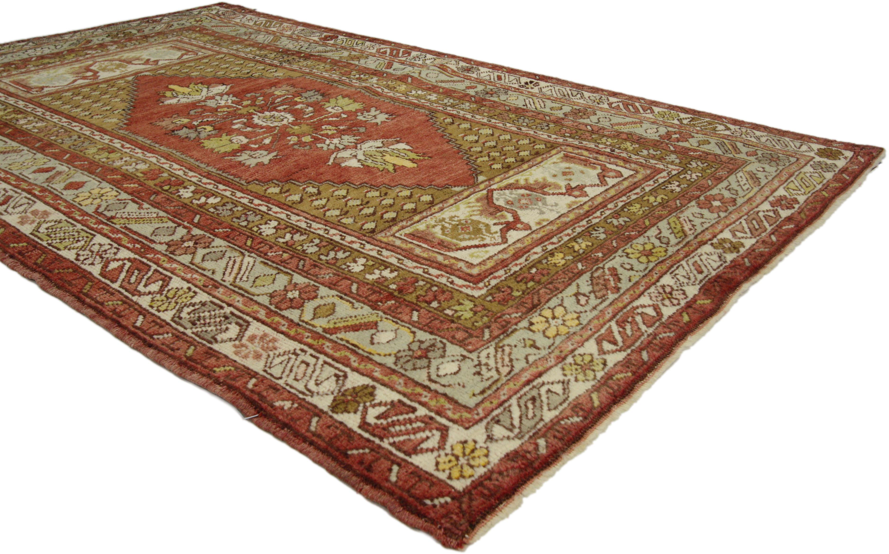 73841 Vintage Turkish Oushak Rug, 03'05 x 05'04. Warm and inviting with traditional style, this hand-knotted wool vintage Turkish Oushak rug features a timeless design surrounded by a classic border. Perfect for a home office, small space, reading