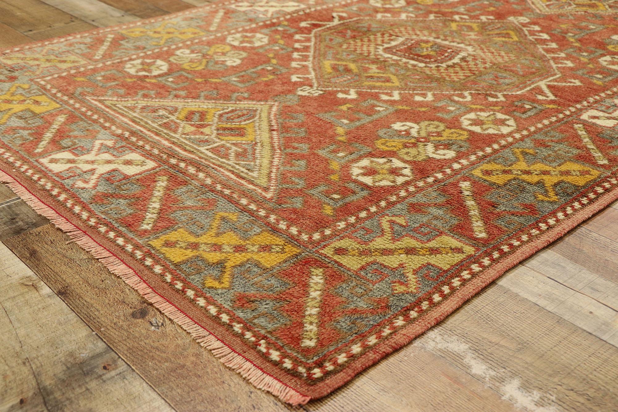Türkischer Oushak-Akzent-Teppich, Eingangs- oder Foyer-Teppich (Wolle) im Angebot