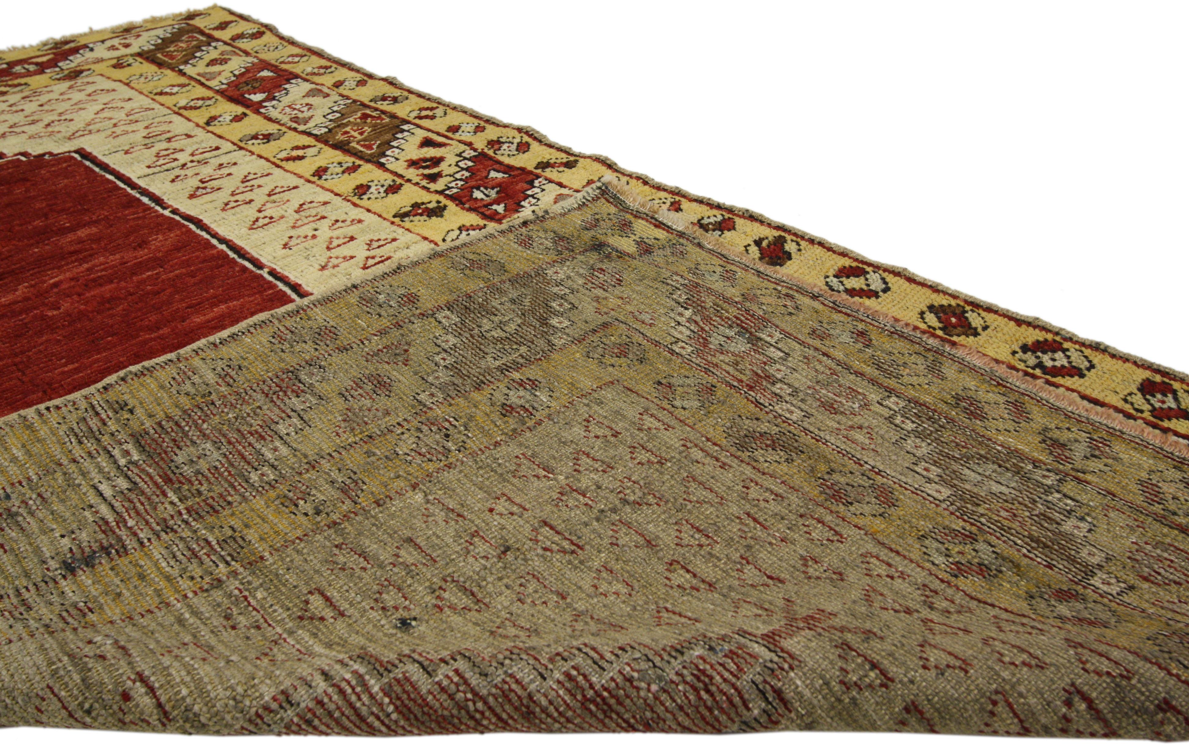 Vintage Turkish Oushak Accent Rug with Jacobean Style In Good Condition For Sale In Dallas, TX