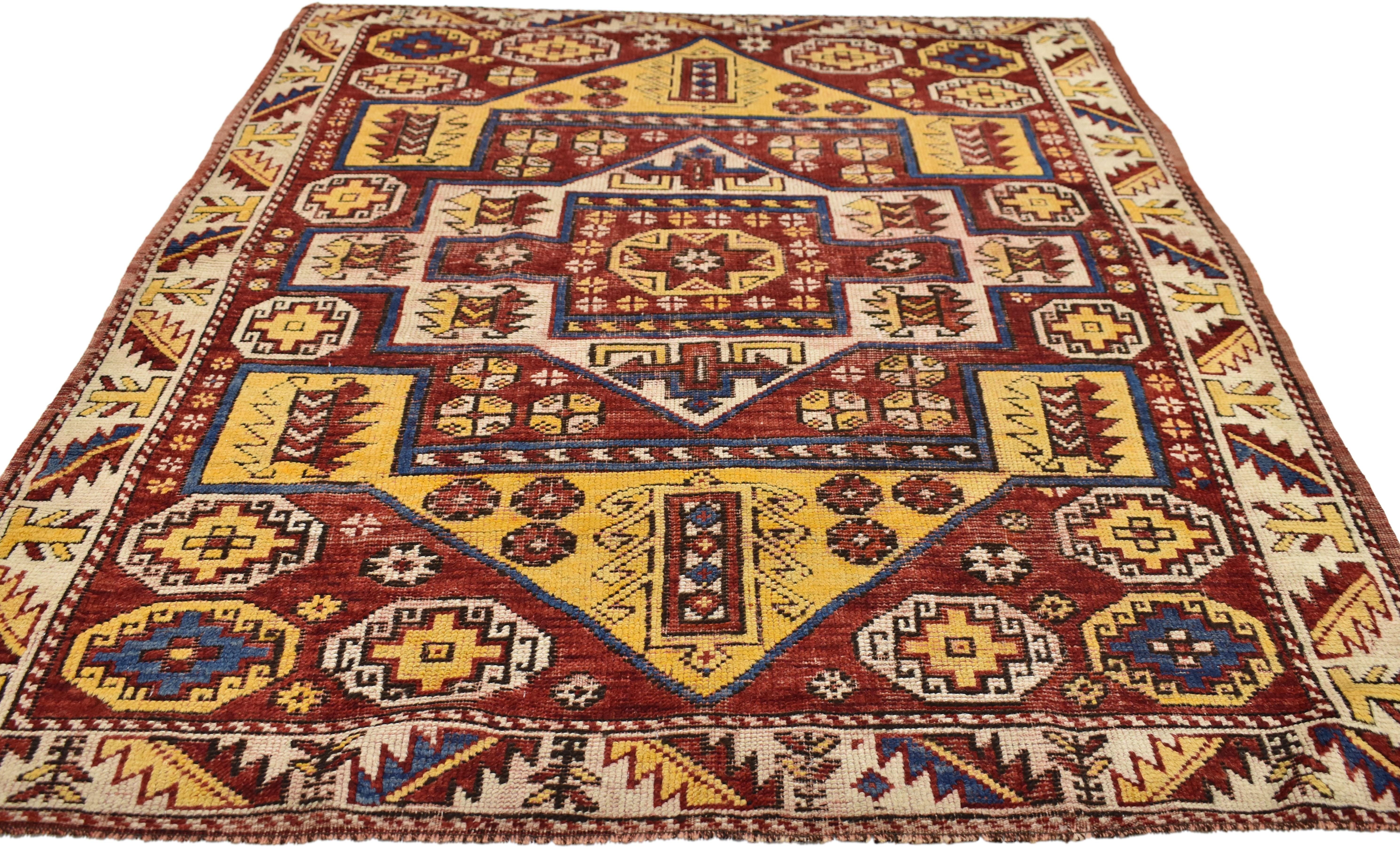 Vintage Turkish Oushak Accent Rug, Entry or Foyer Rug In Good Condition For Sale In Dallas, TX